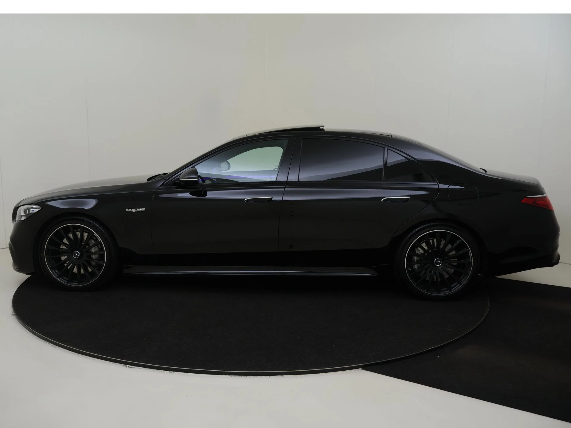 Mercedes-Benz-S-Klasse-image-1