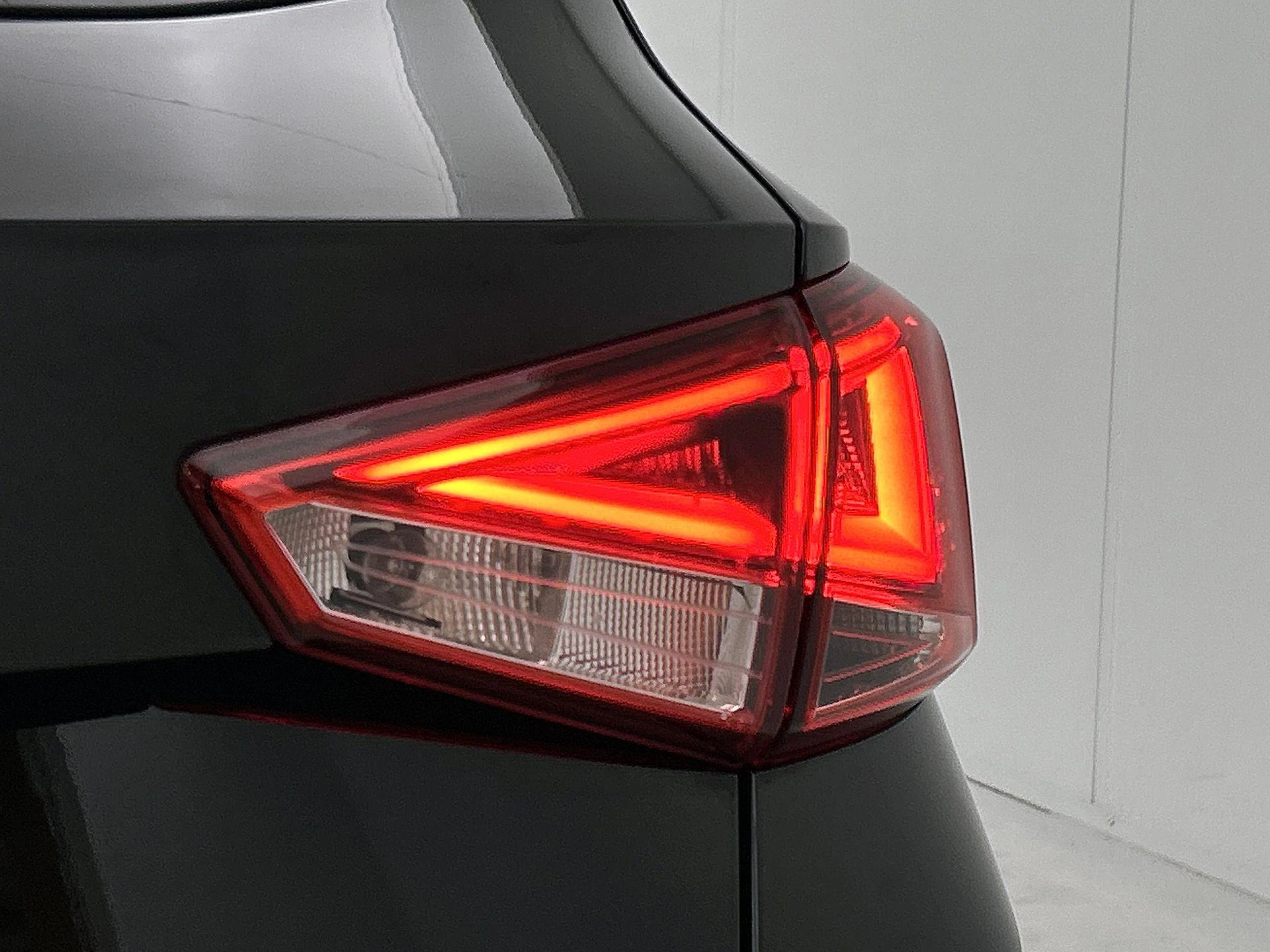 SEAT-Arona-image-14