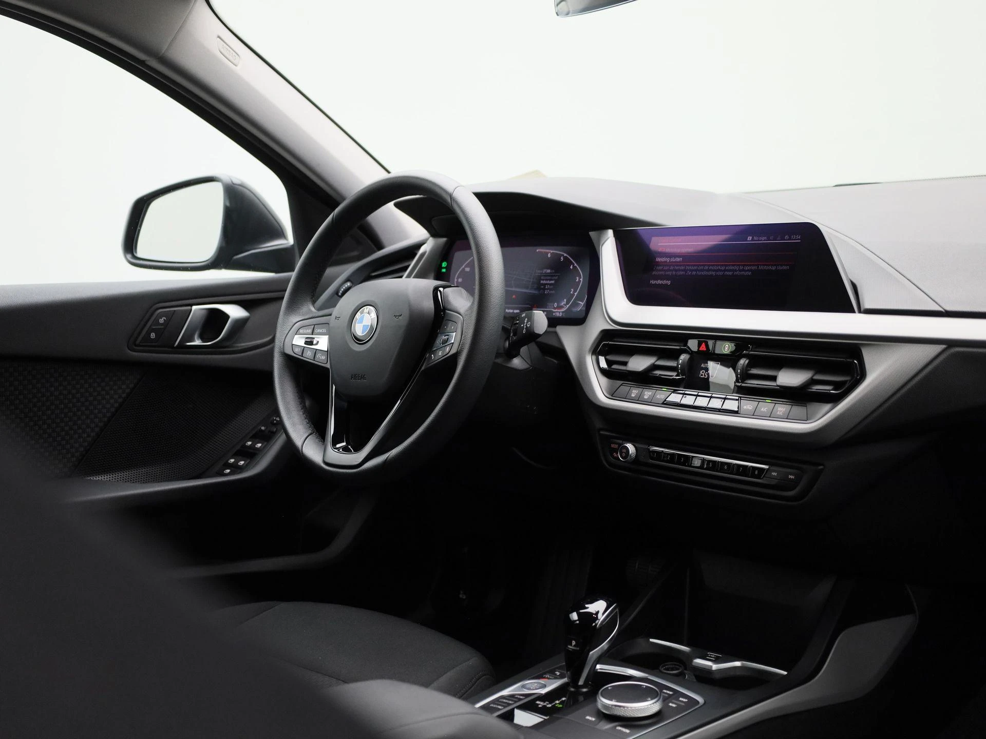 BMW-1 Serie-image-33