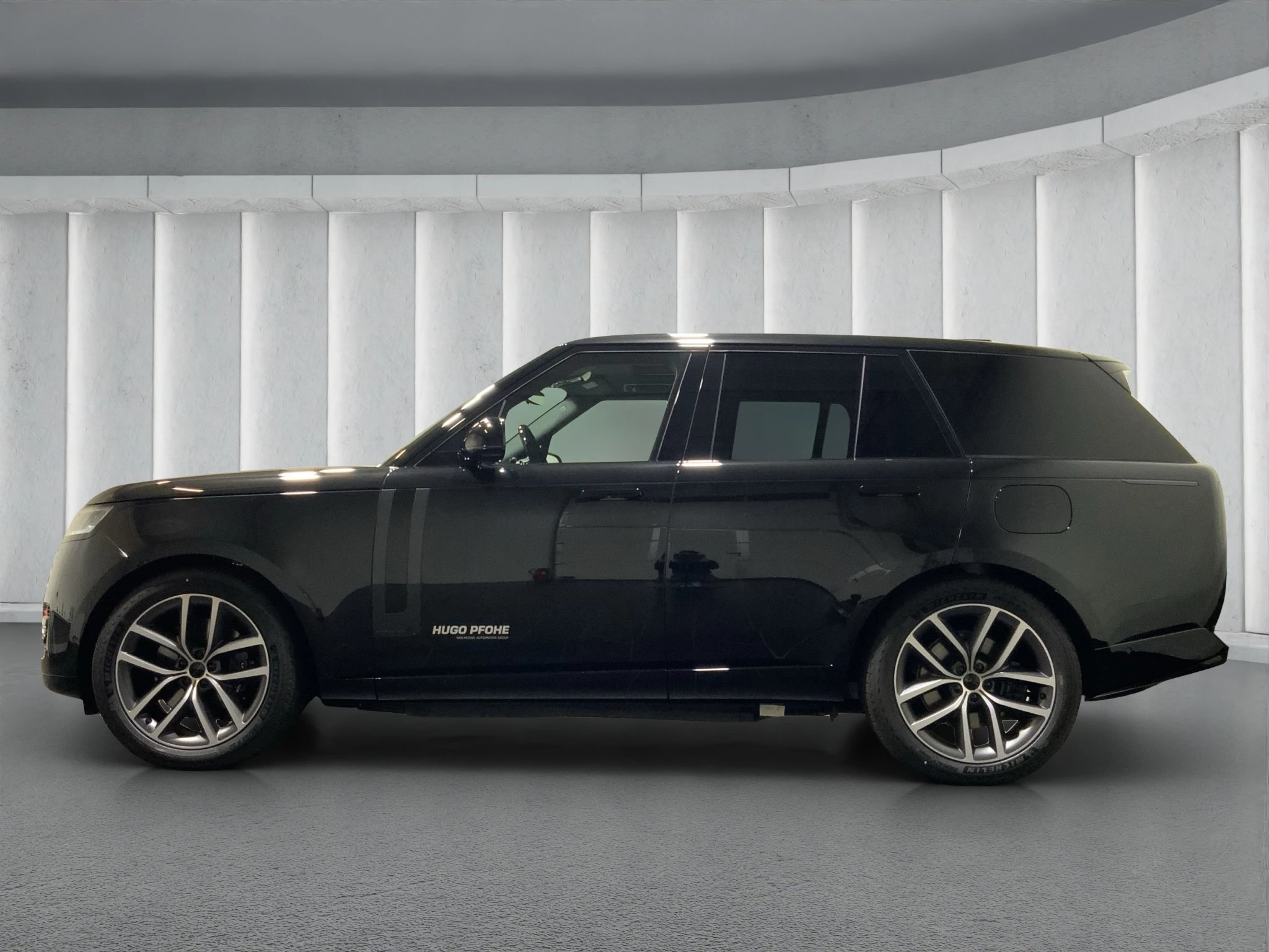 Land Rover Range Rover Autobiography 3.0 P550e Geländewagen. 405 kW. 5-türig