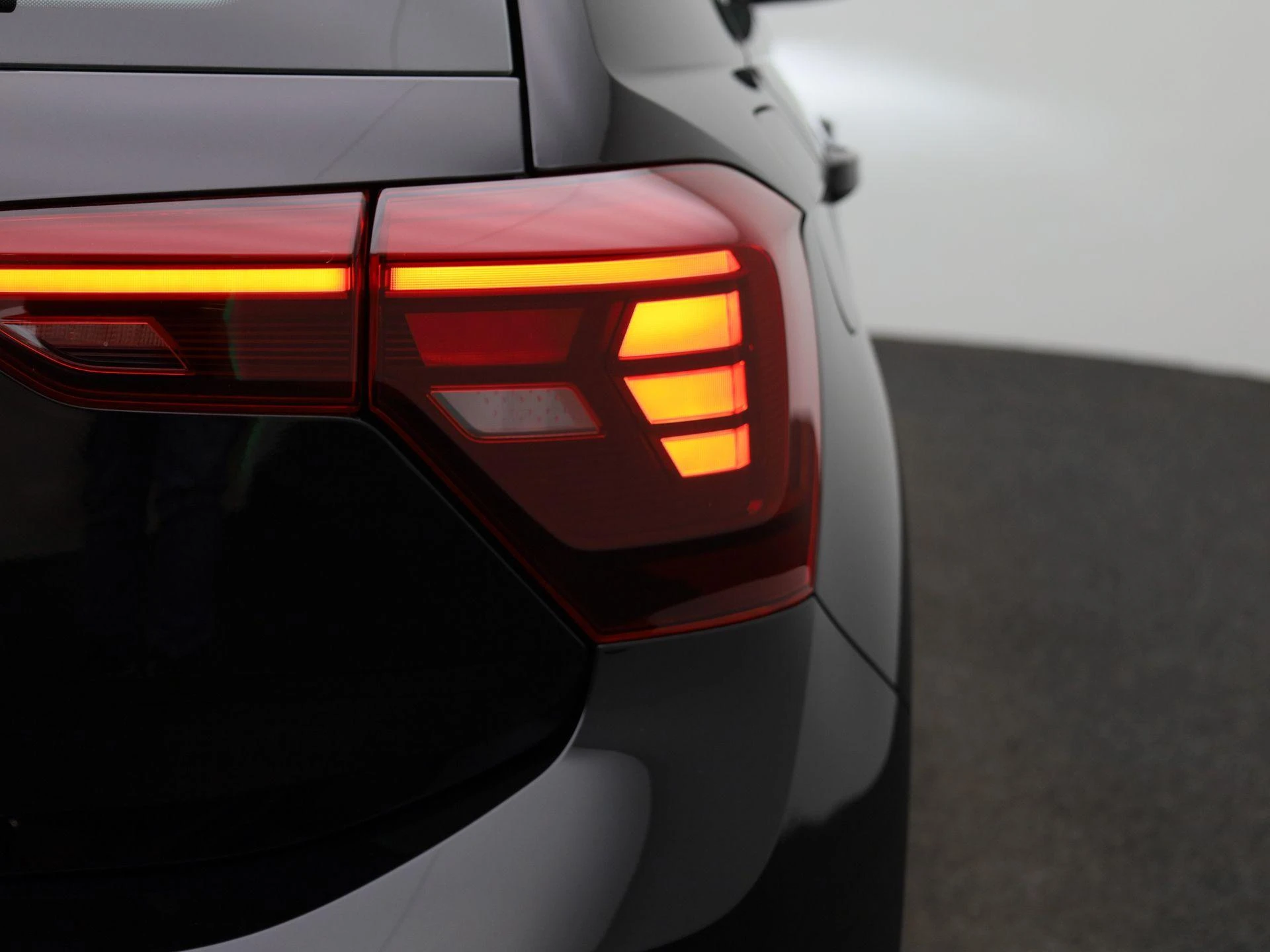 Volkswagen-Polo-image-35