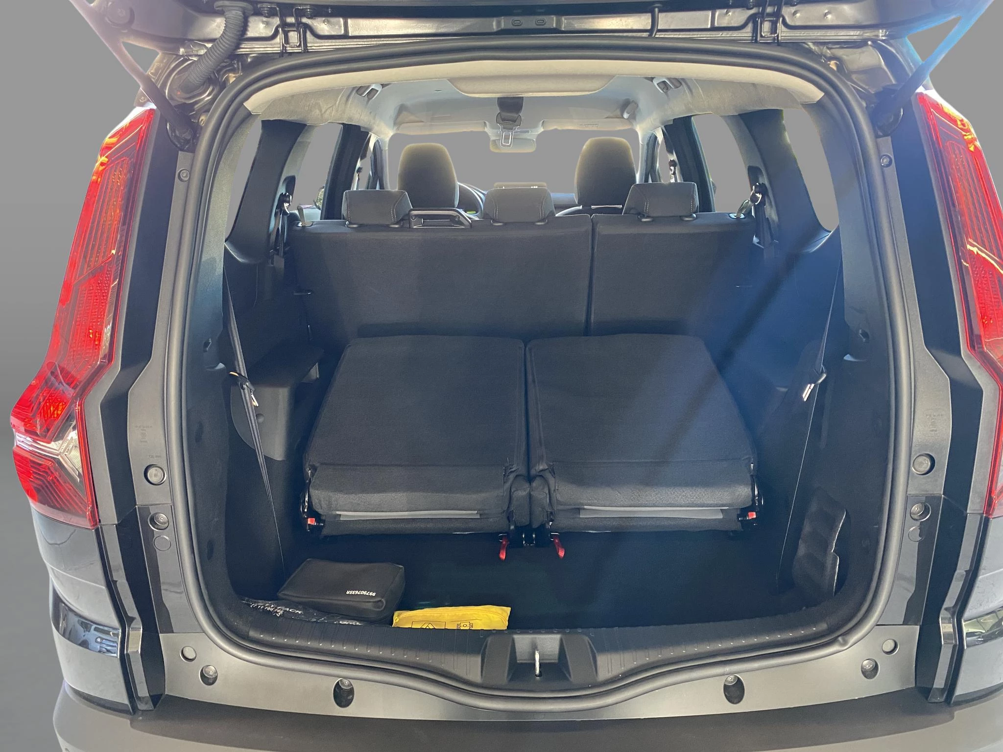 Dacia Jogger Extreme Hybrid 140 7 pl