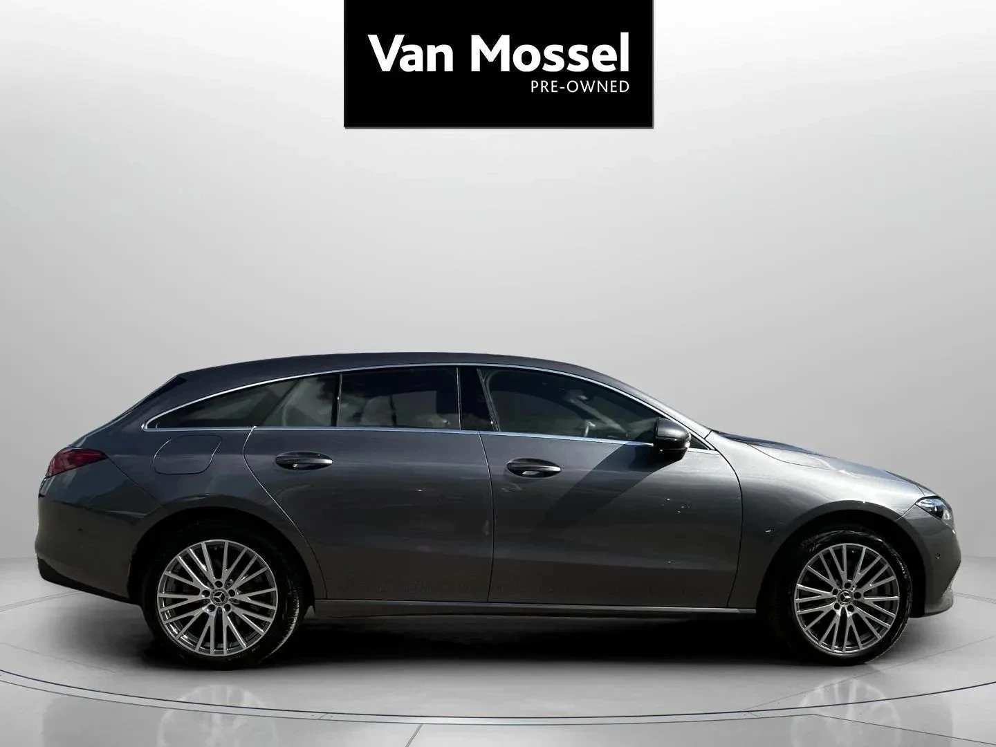 Mercedes-Benz-CLA-image-3