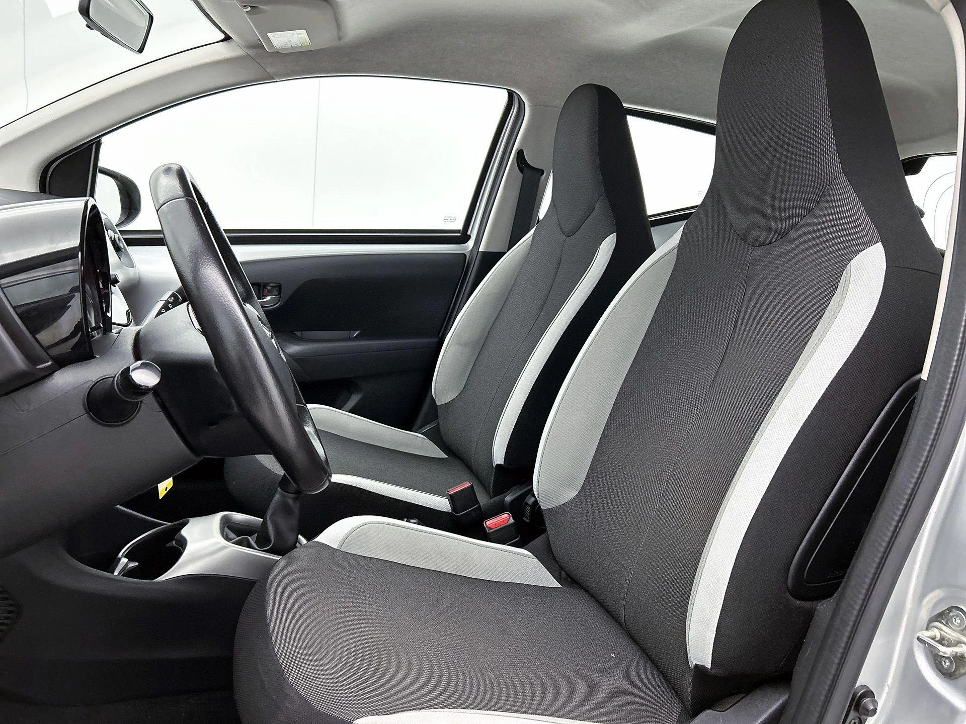 Toyota Aygo 1.0 VVT-i x-play