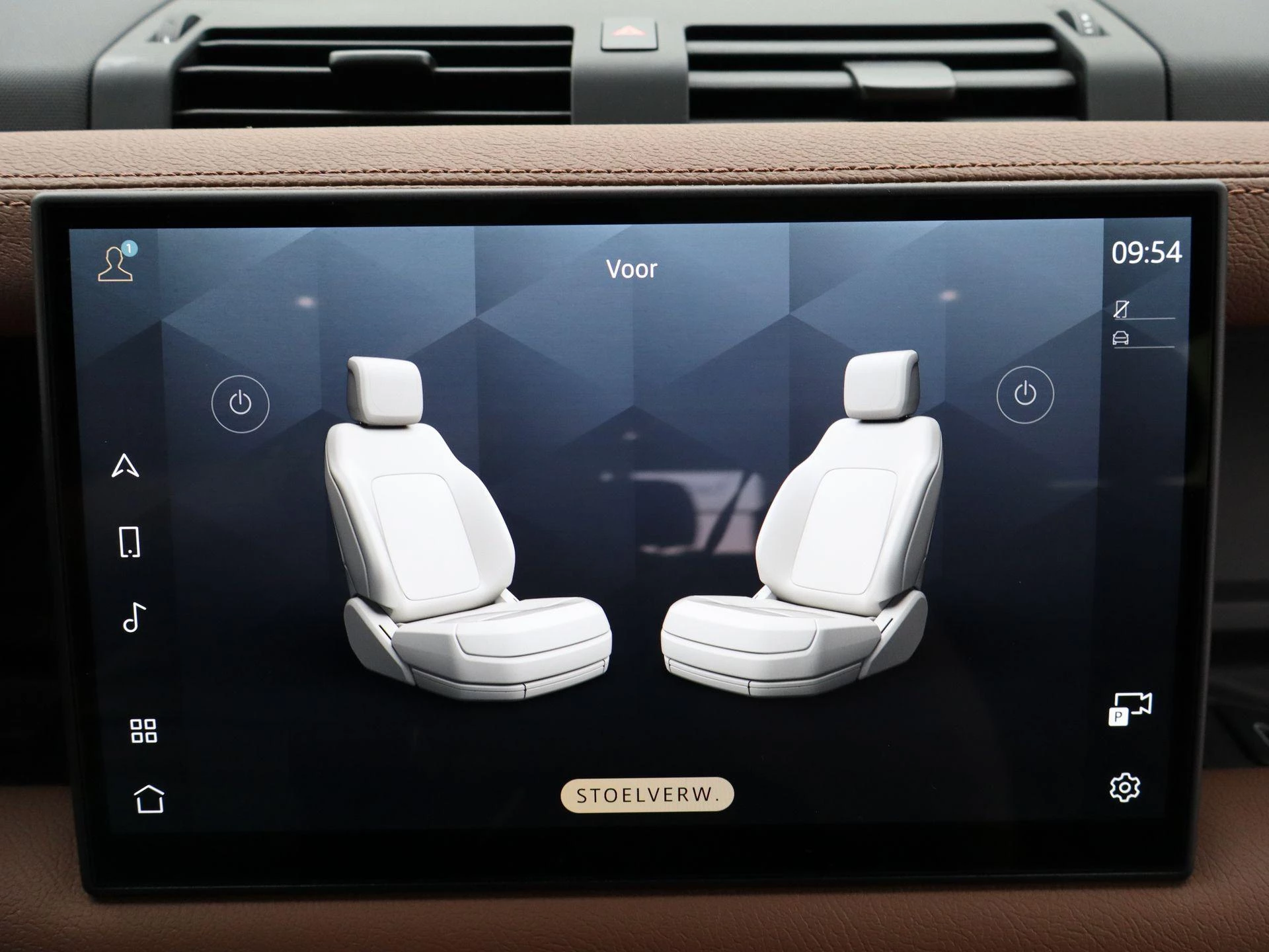 Land Rover Defender P300e X-dynamic SE