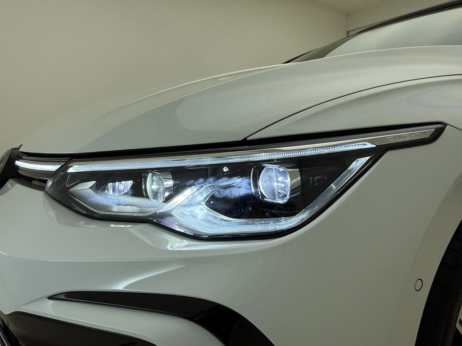 Volkswagen-Golf-image-32