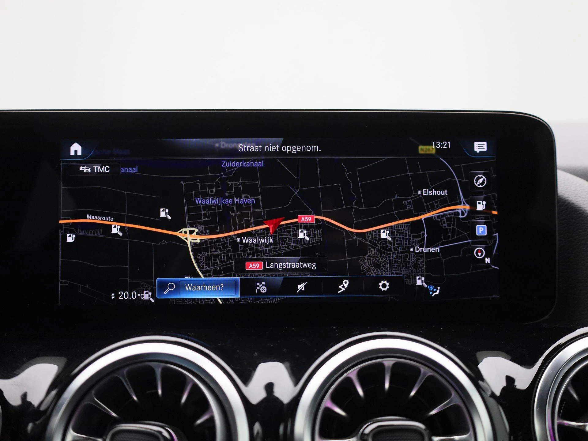 Mercedes-Benz-EQA-image-20
