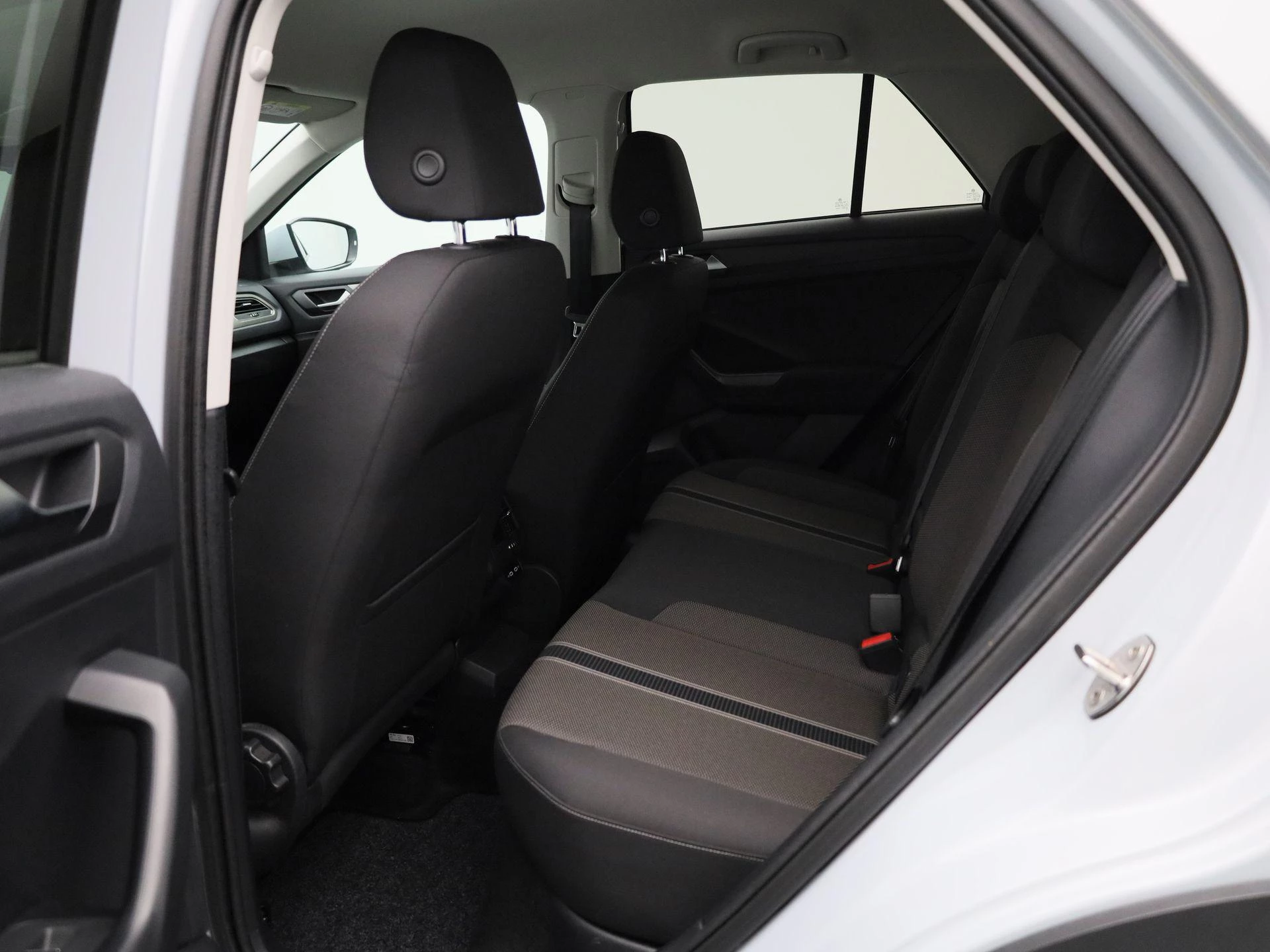 Volkswagen-T-Roc-image-9