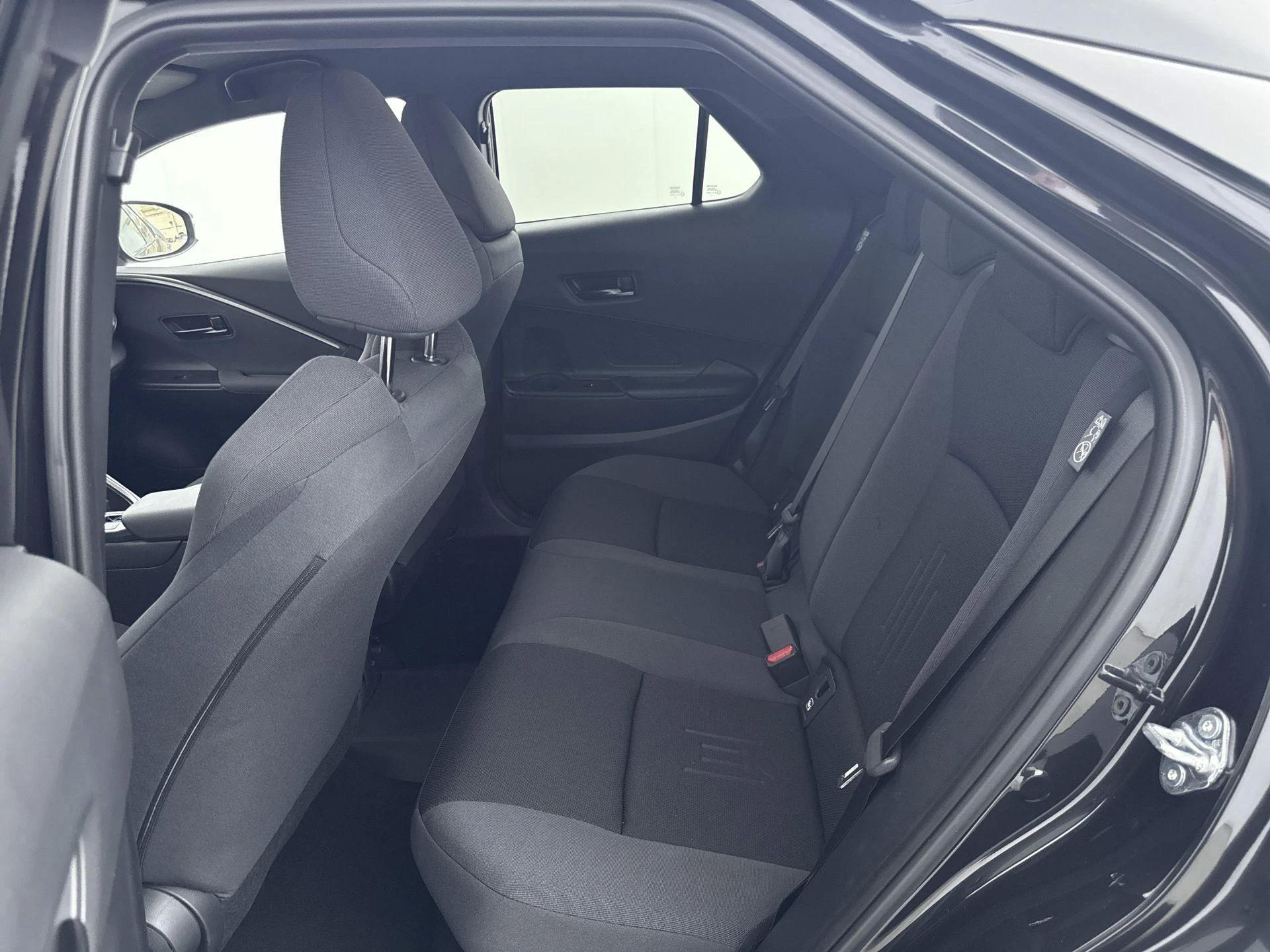 Toyota-C-HR-image-11