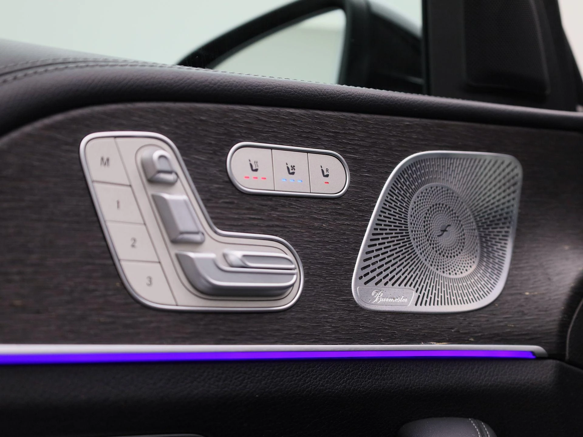 Mercedes-Benz-GLE-image-43