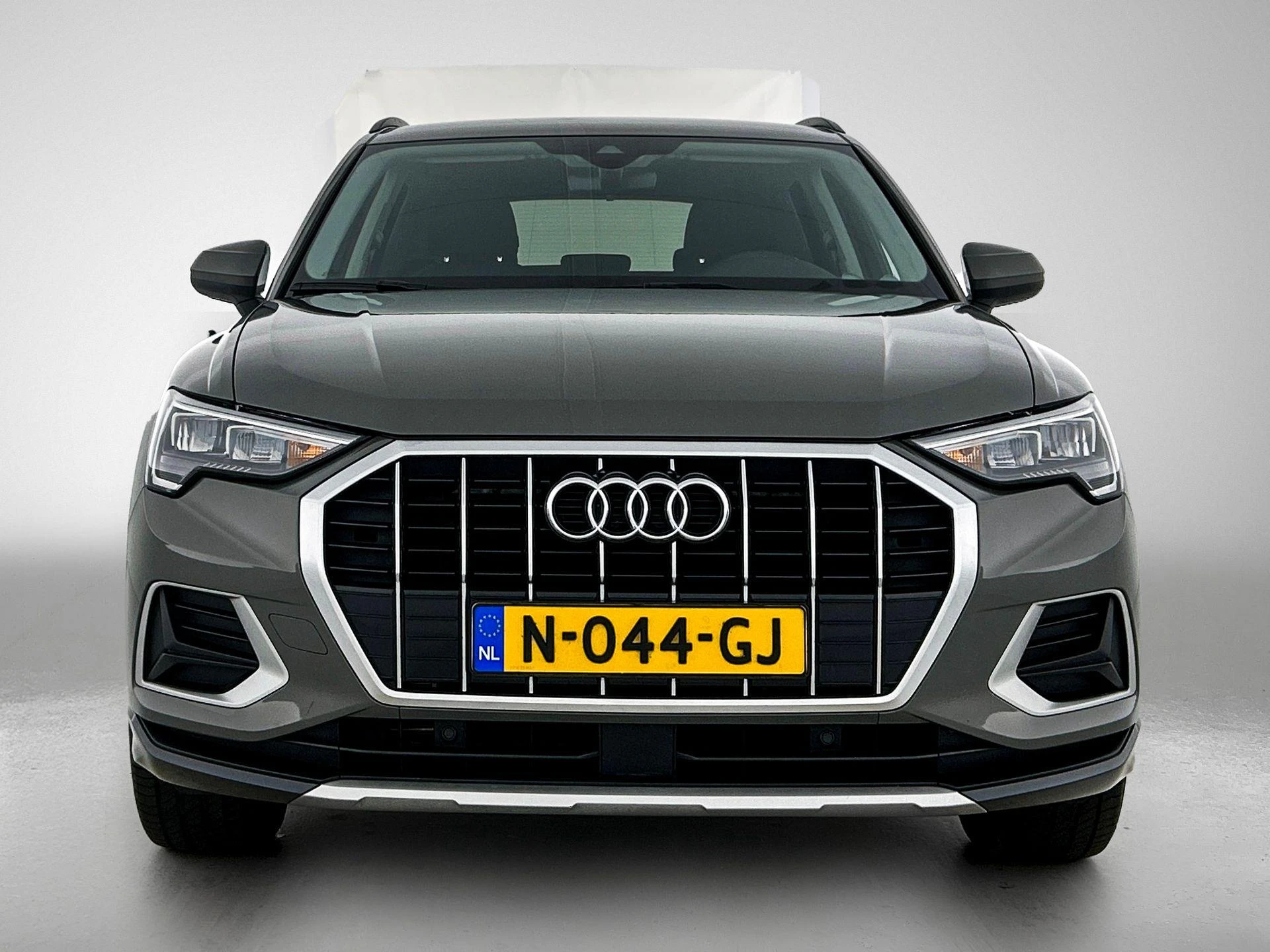 Audi-Q3-image-4
