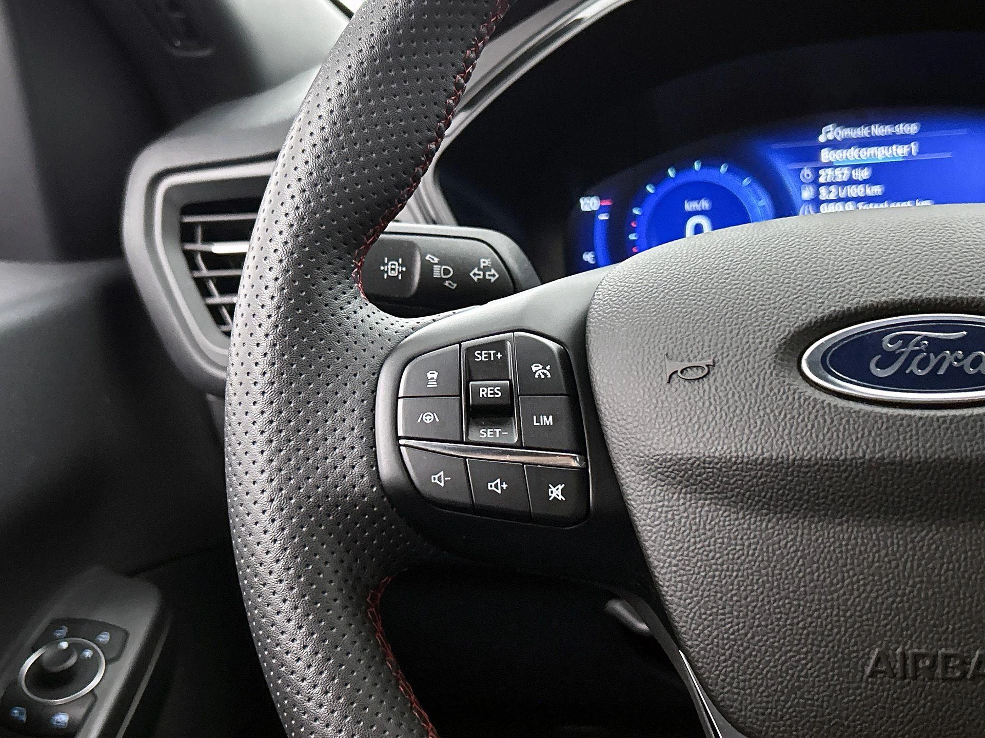 Ford Kuga 2.5 PHEV