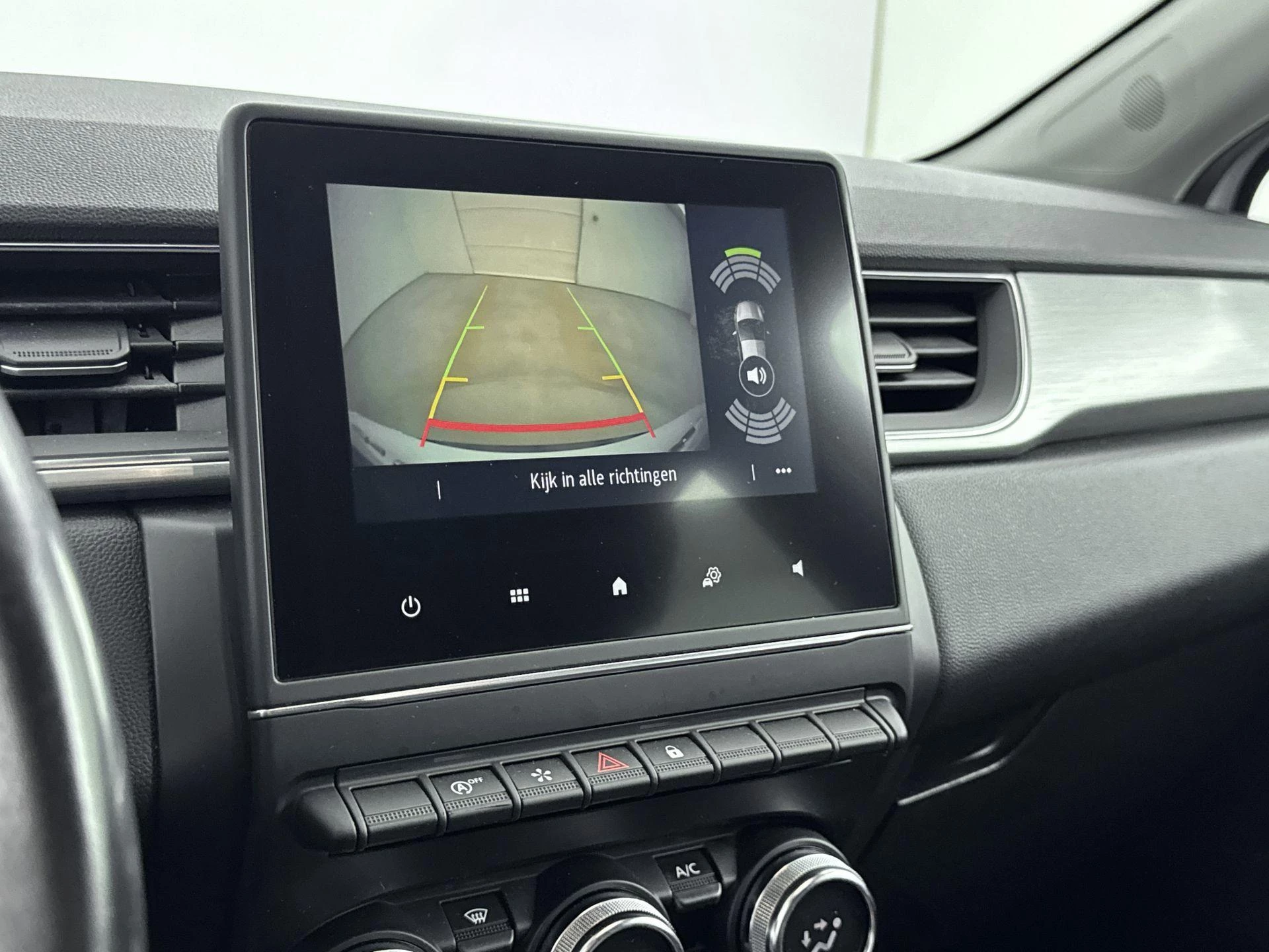 Renault-Captur-image-13