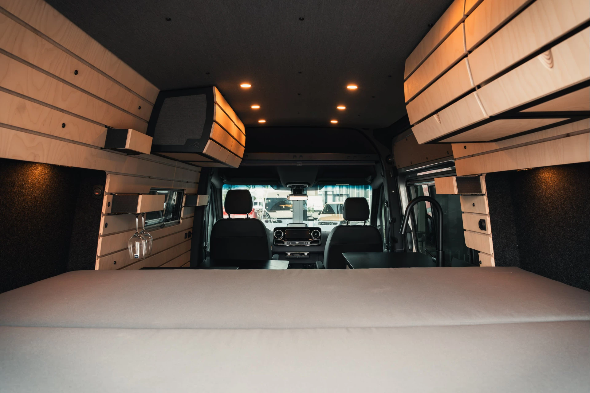 Mercedes-Benz-Sprinter-image-56