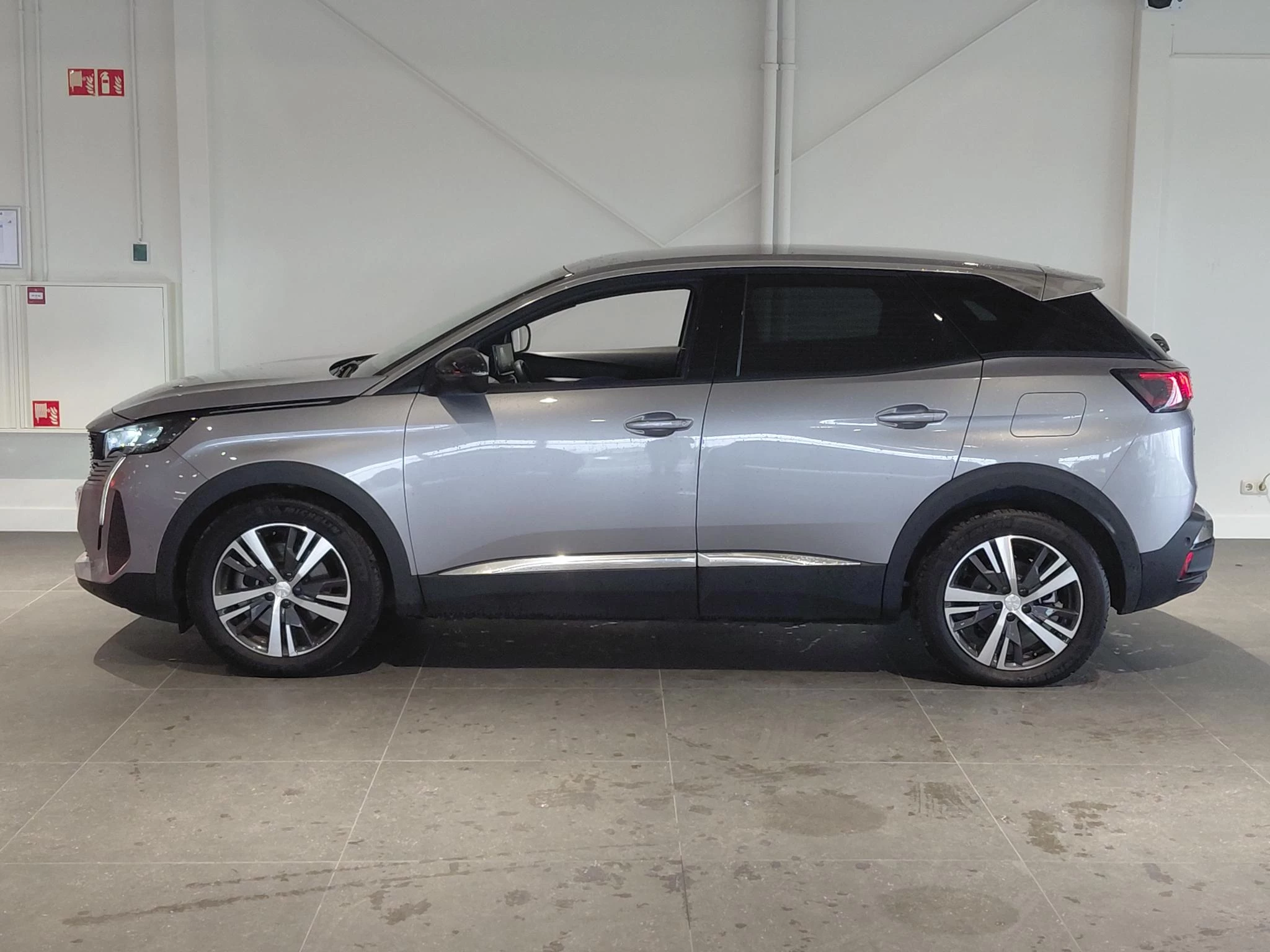 Peugeot 3008 1.6 HYbrid 225 Allure