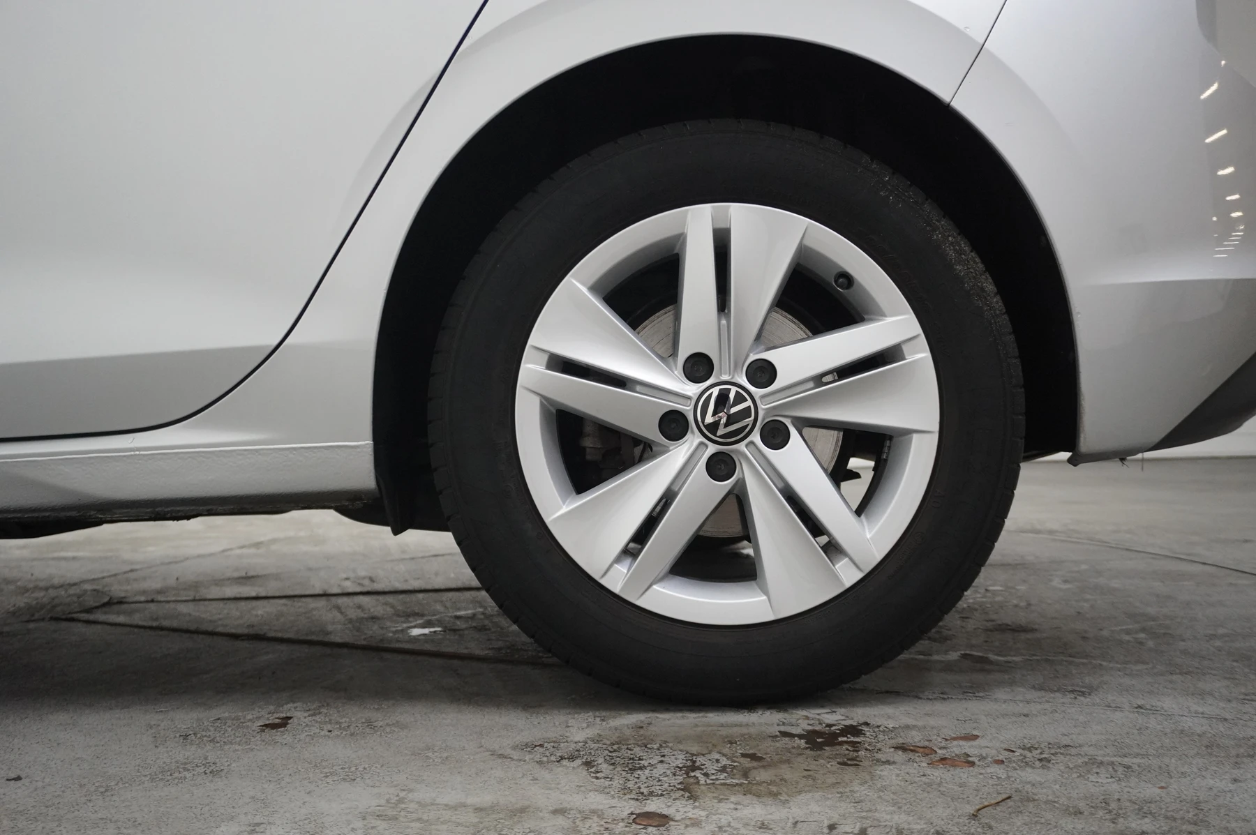 Volkswagen-Golf-image-30