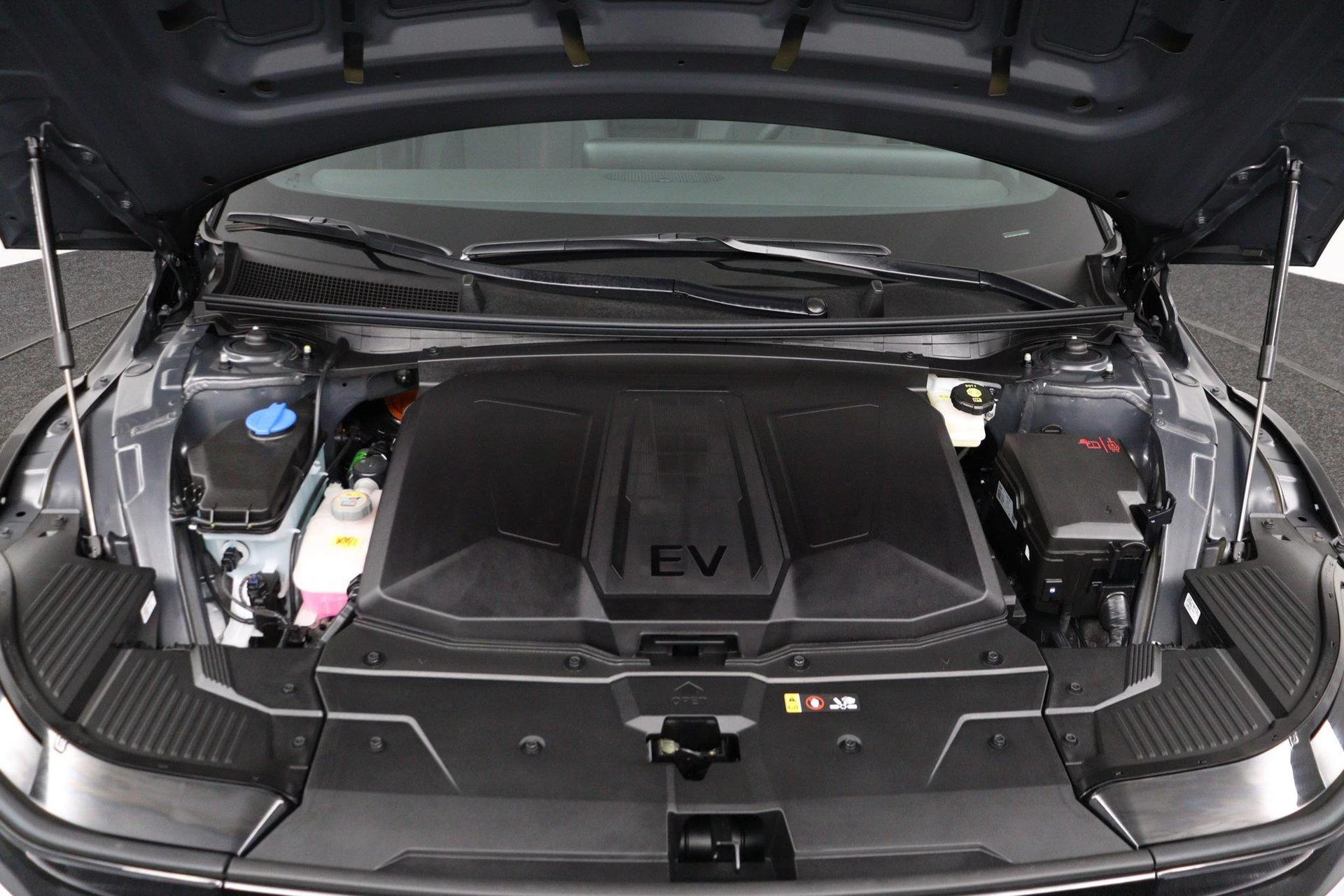 Hyundai-IONIQ 5-image-35