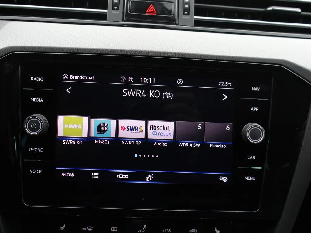 Volkswagen-Passat-image-20