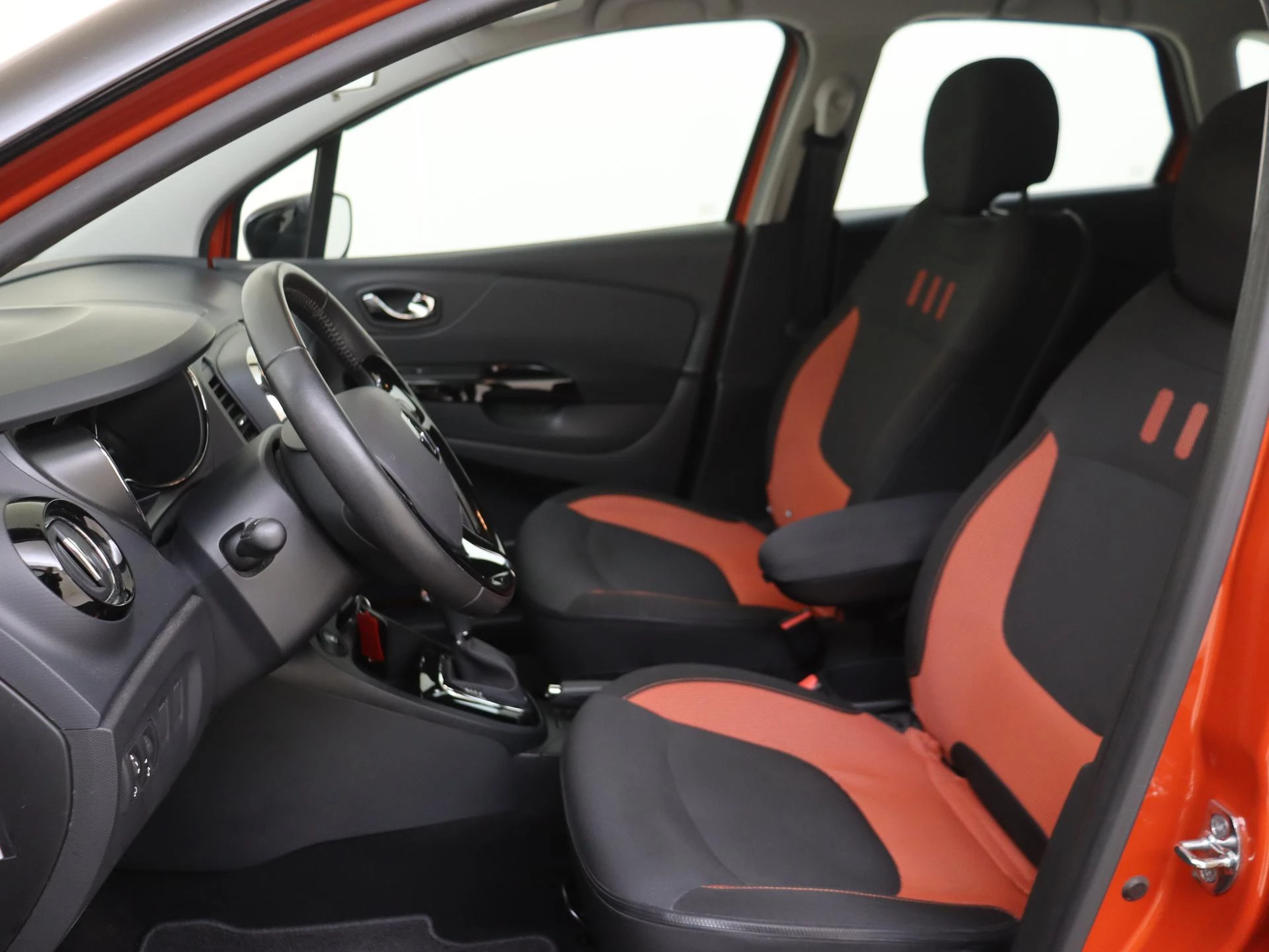 Renault-Captur-image-10