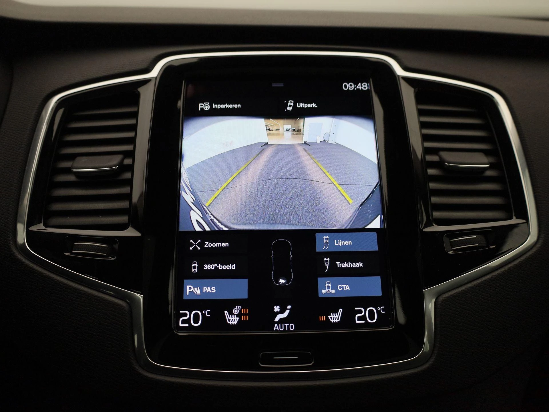 Volvo-XC90-image-31