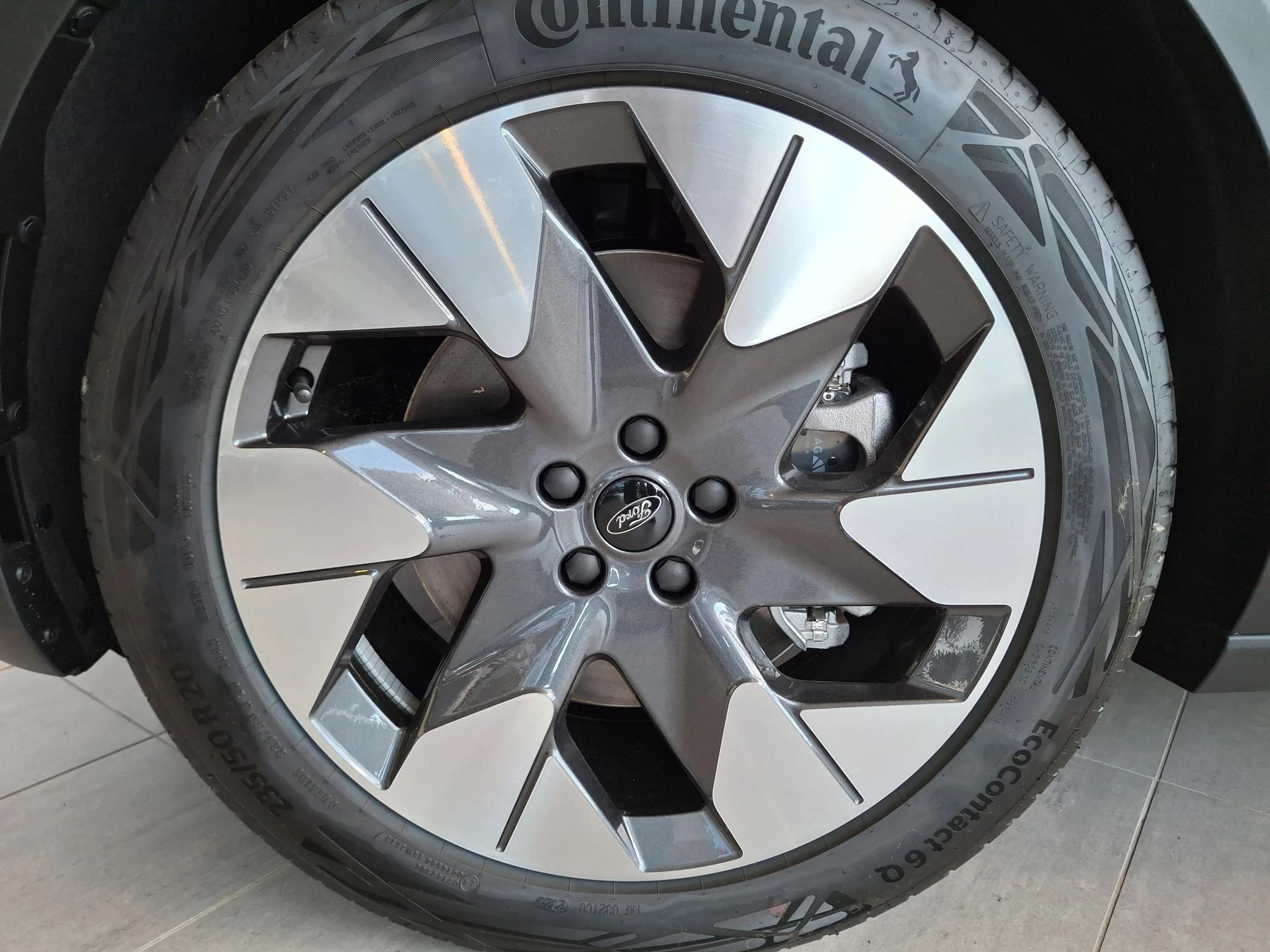 Ford-Explorer-image-1