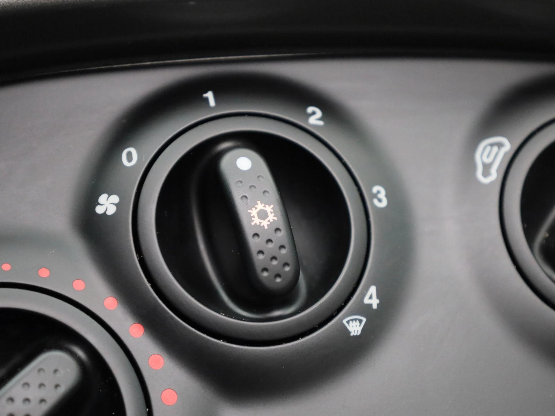 Fiat-500C-image-21