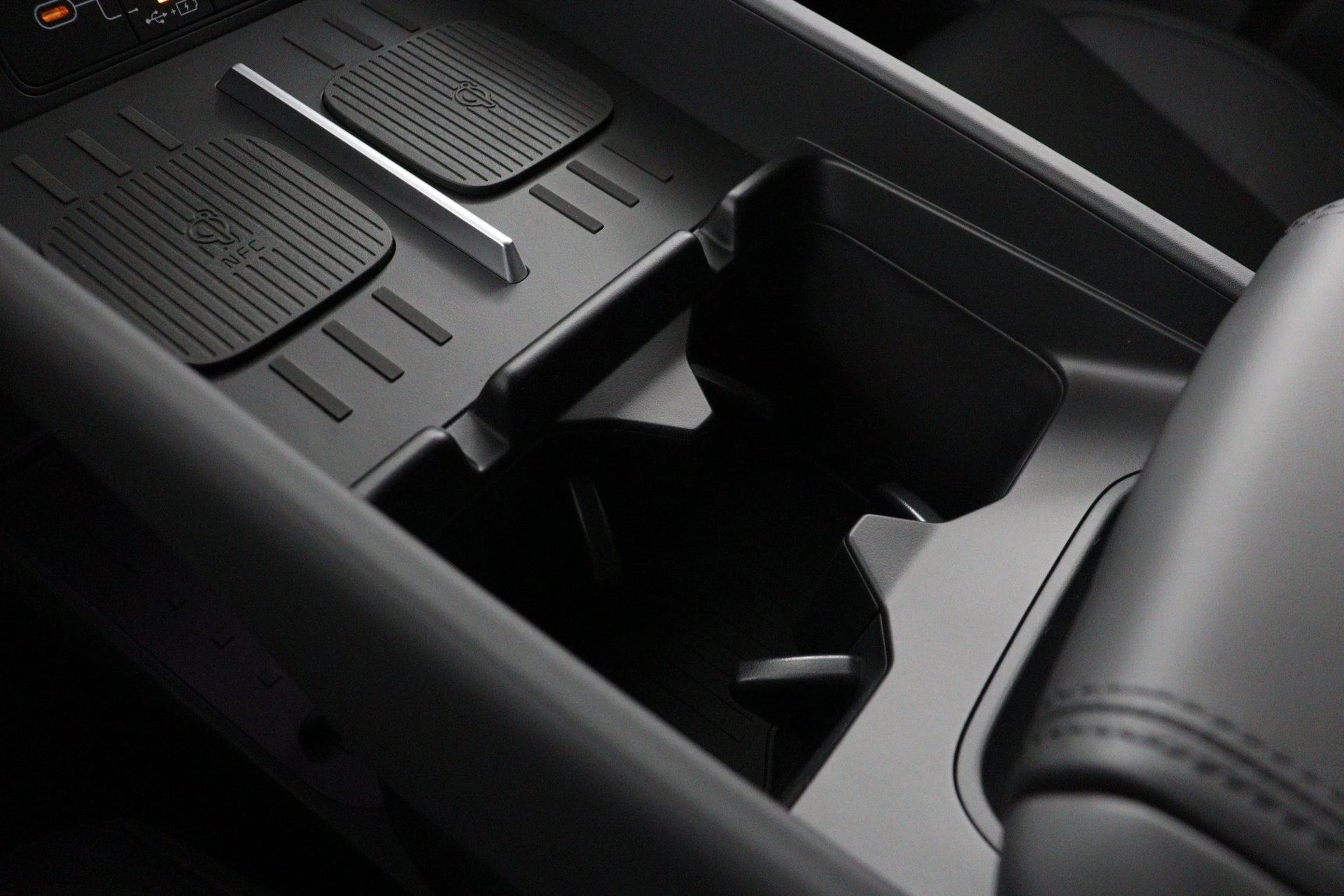 Hyundai-Santa Fe-image-70