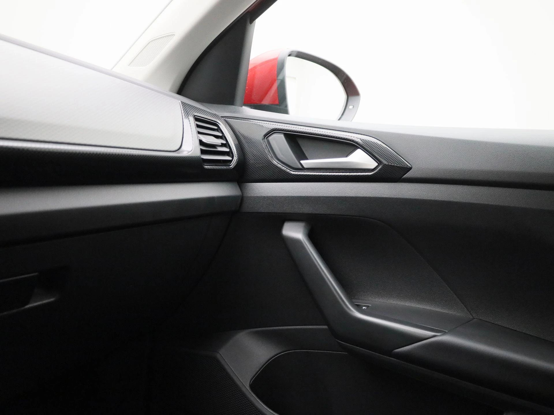 Volkswagen-T-Cross-image-22