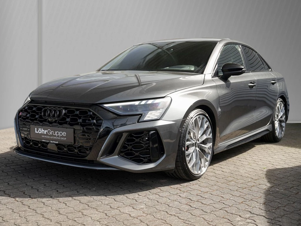 Audi RS3 Lim. TFSI qu. S tronic /MatrixLED/HuD/SAGA