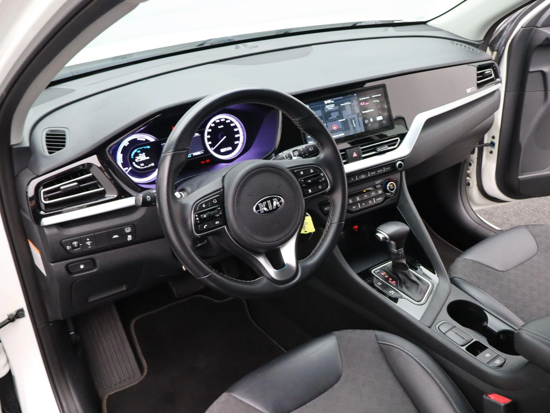 Kia-Niro-image-28