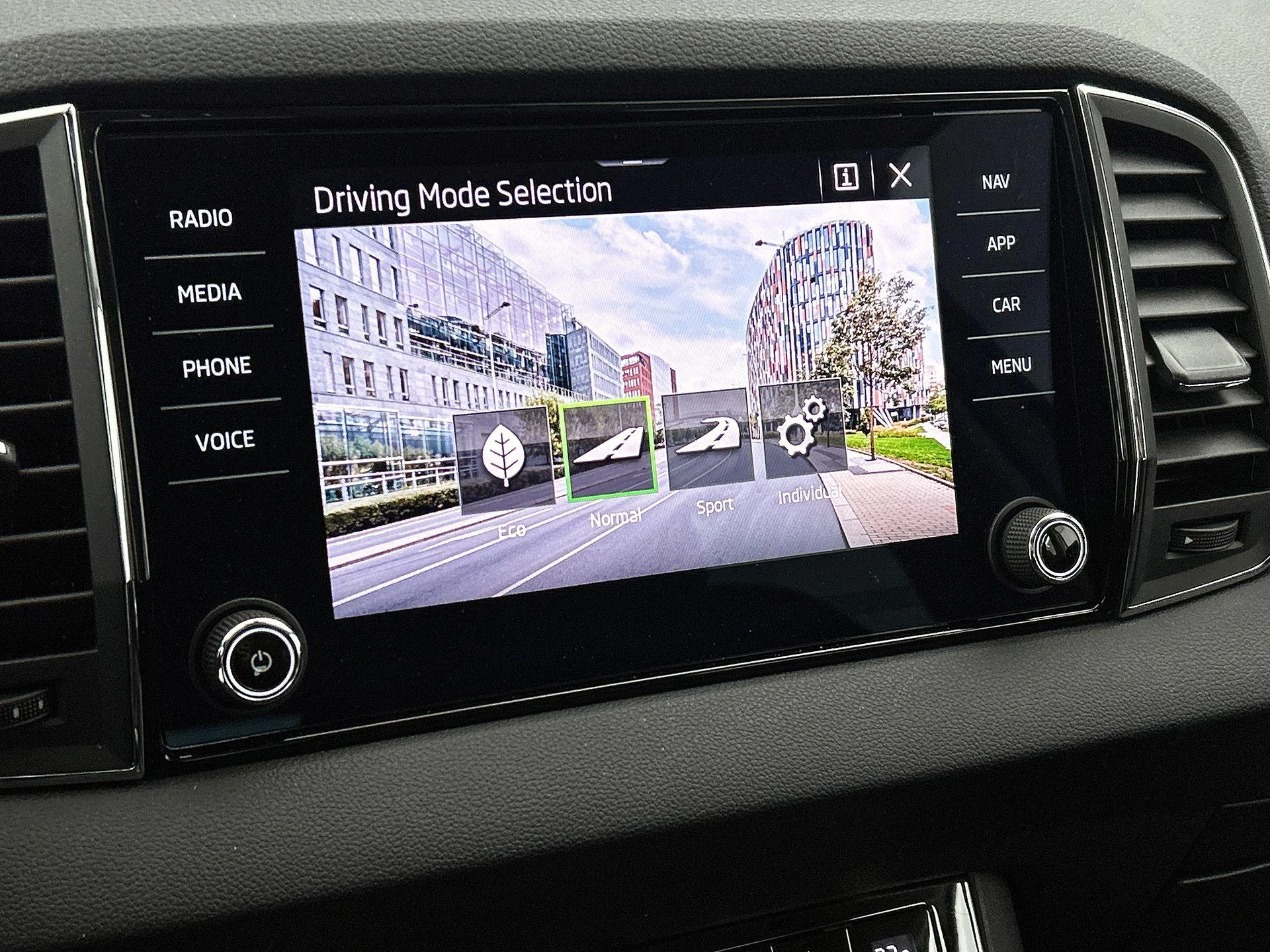 Škoda-Karoq-image-10