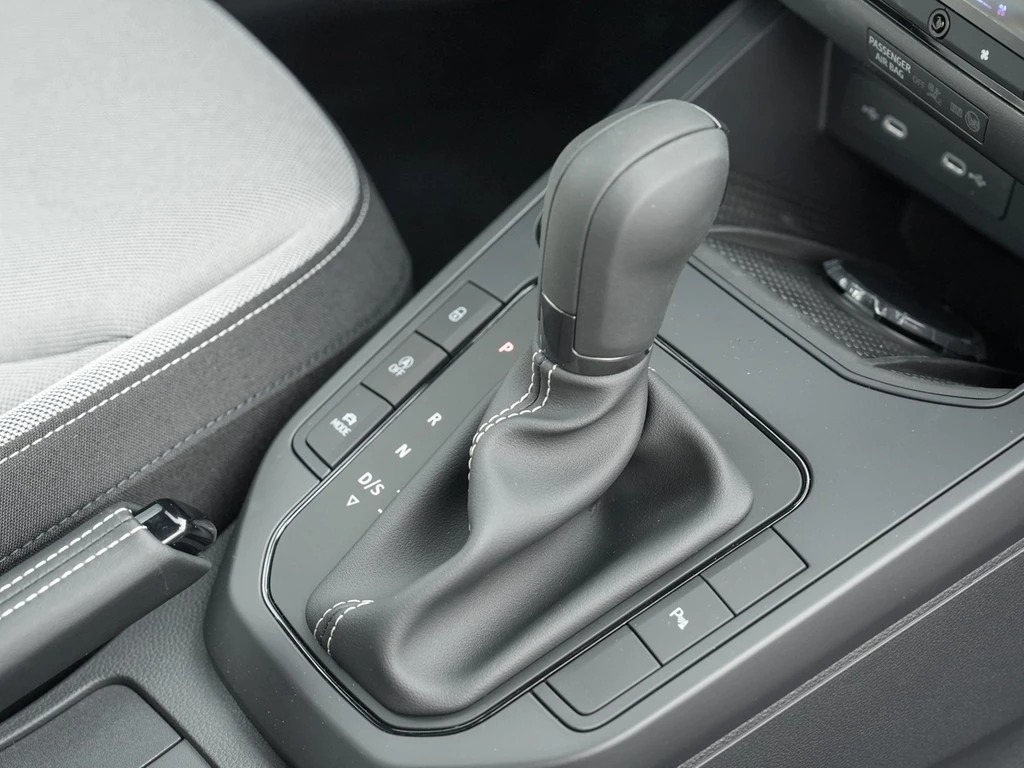 SEAT-Arona-image-8