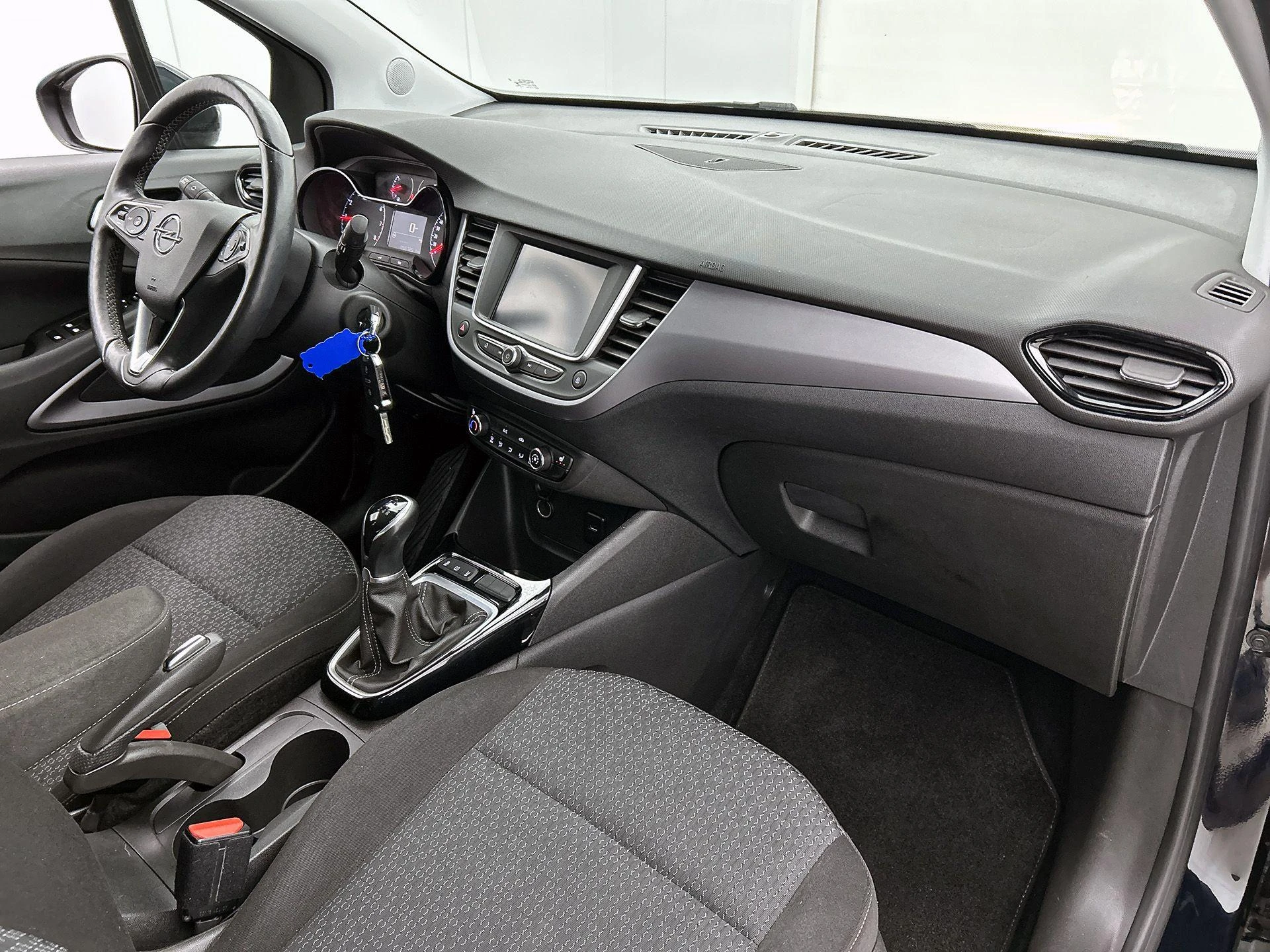 Opel-Crossland X-image-19