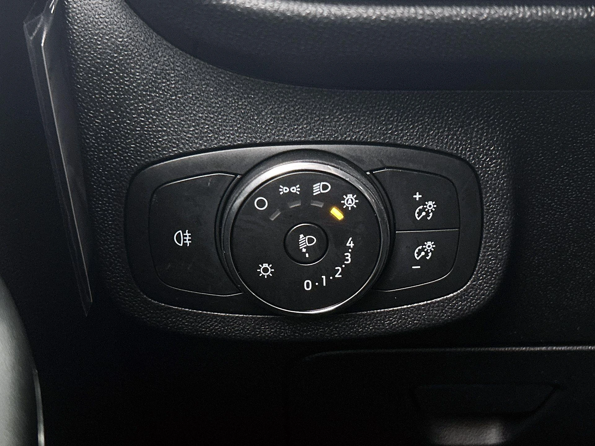 Ford-Fiesta-image-24