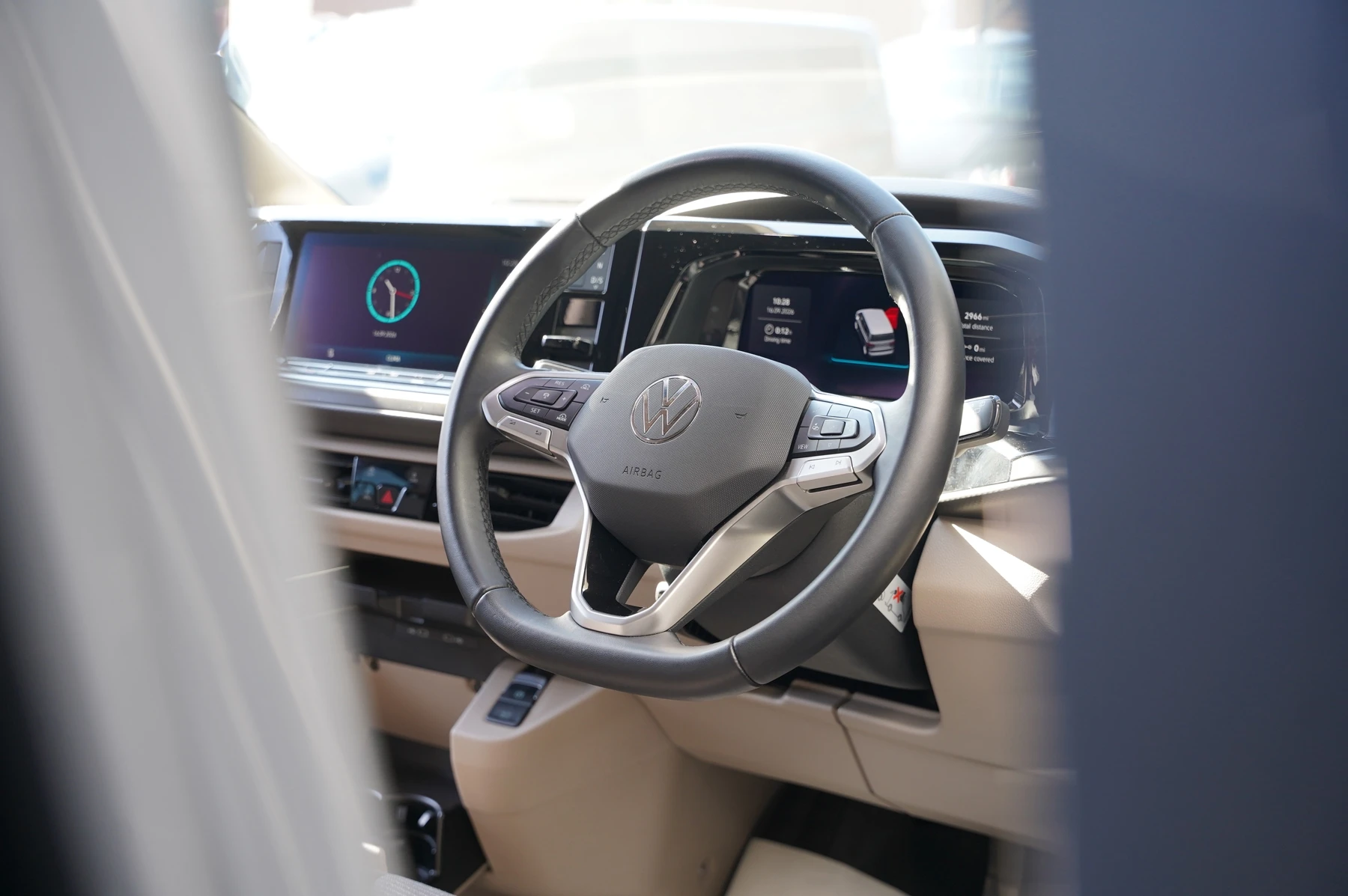 Volkswagen-California-image-14
