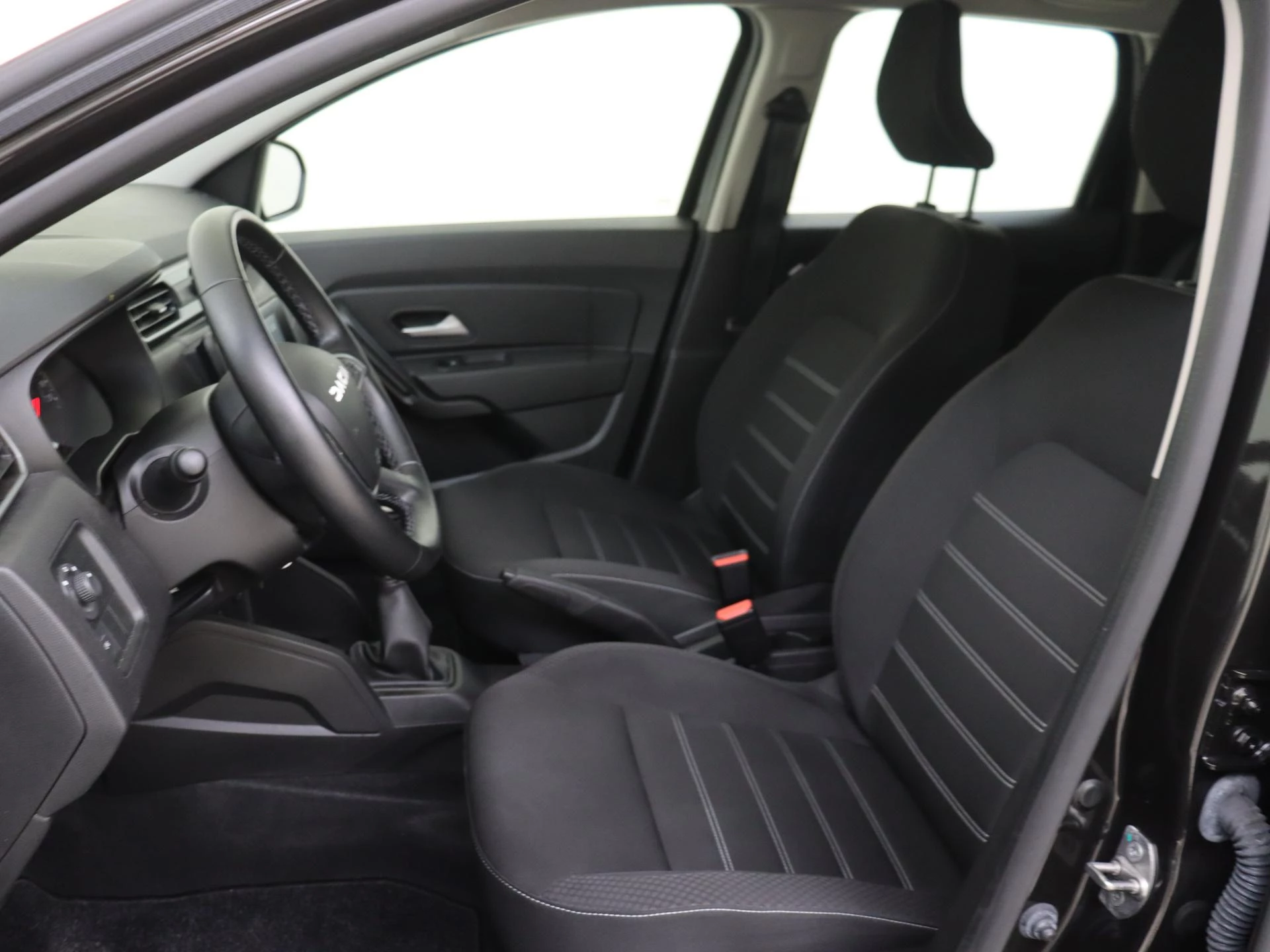 Dacia-Duster-image-13