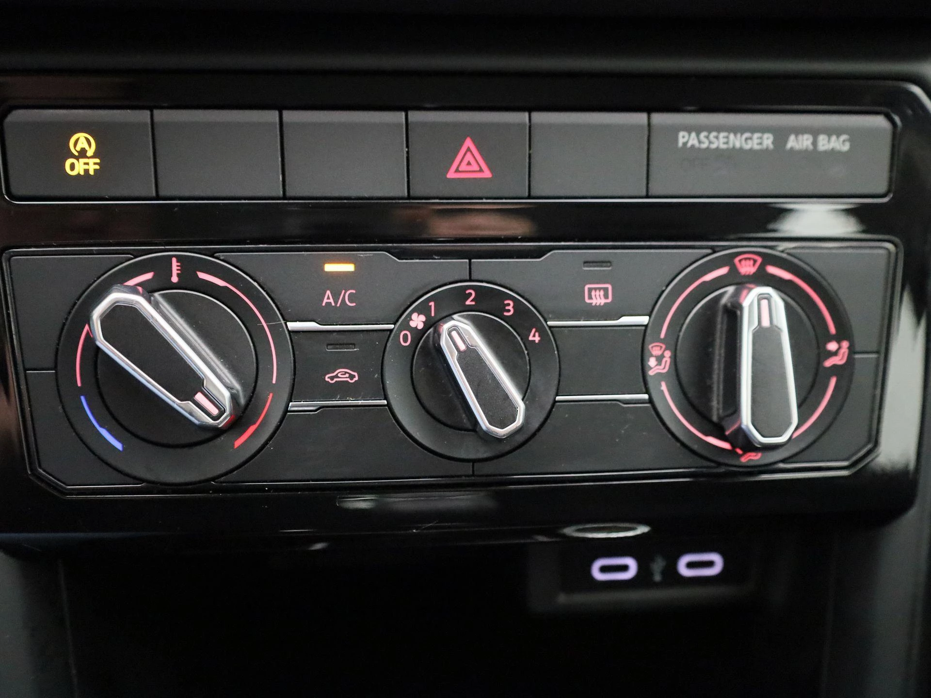 Volkswagen-T-Cross-image-20