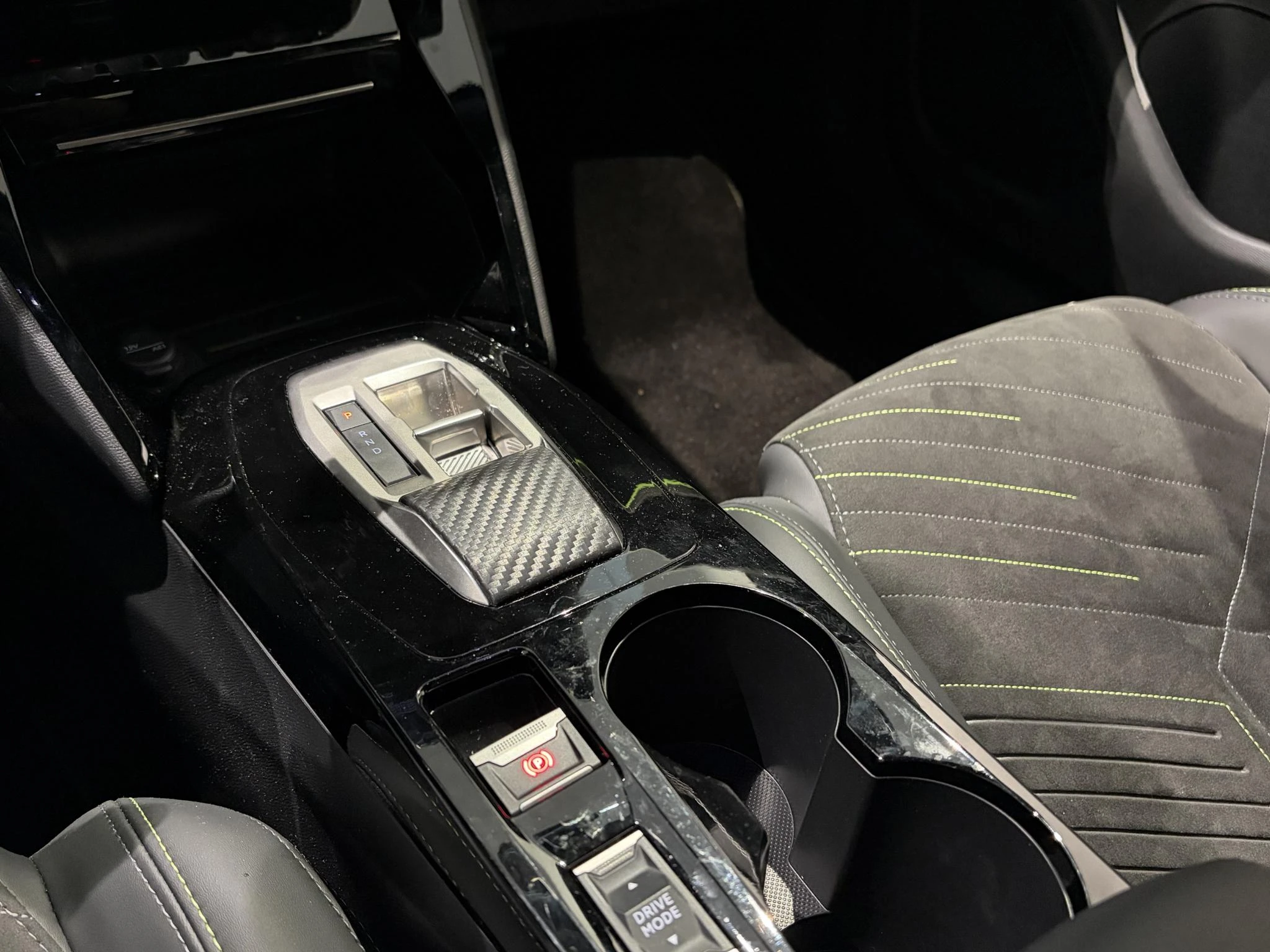 Peugeot-2008-image-13