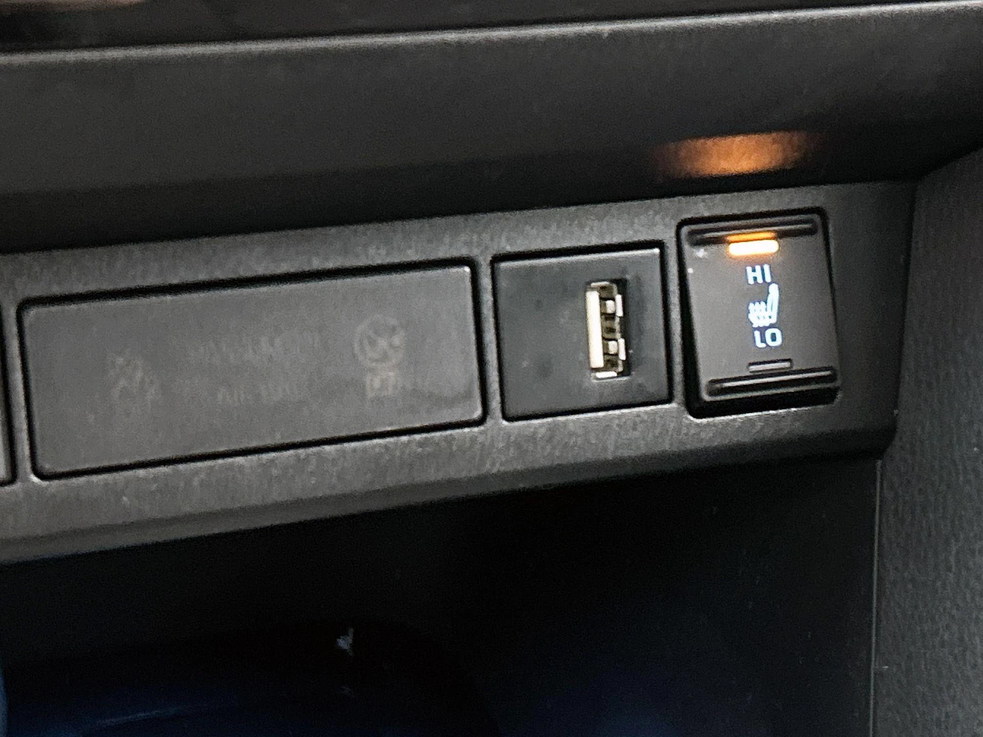 Toyota-Yaris Cross-image-34