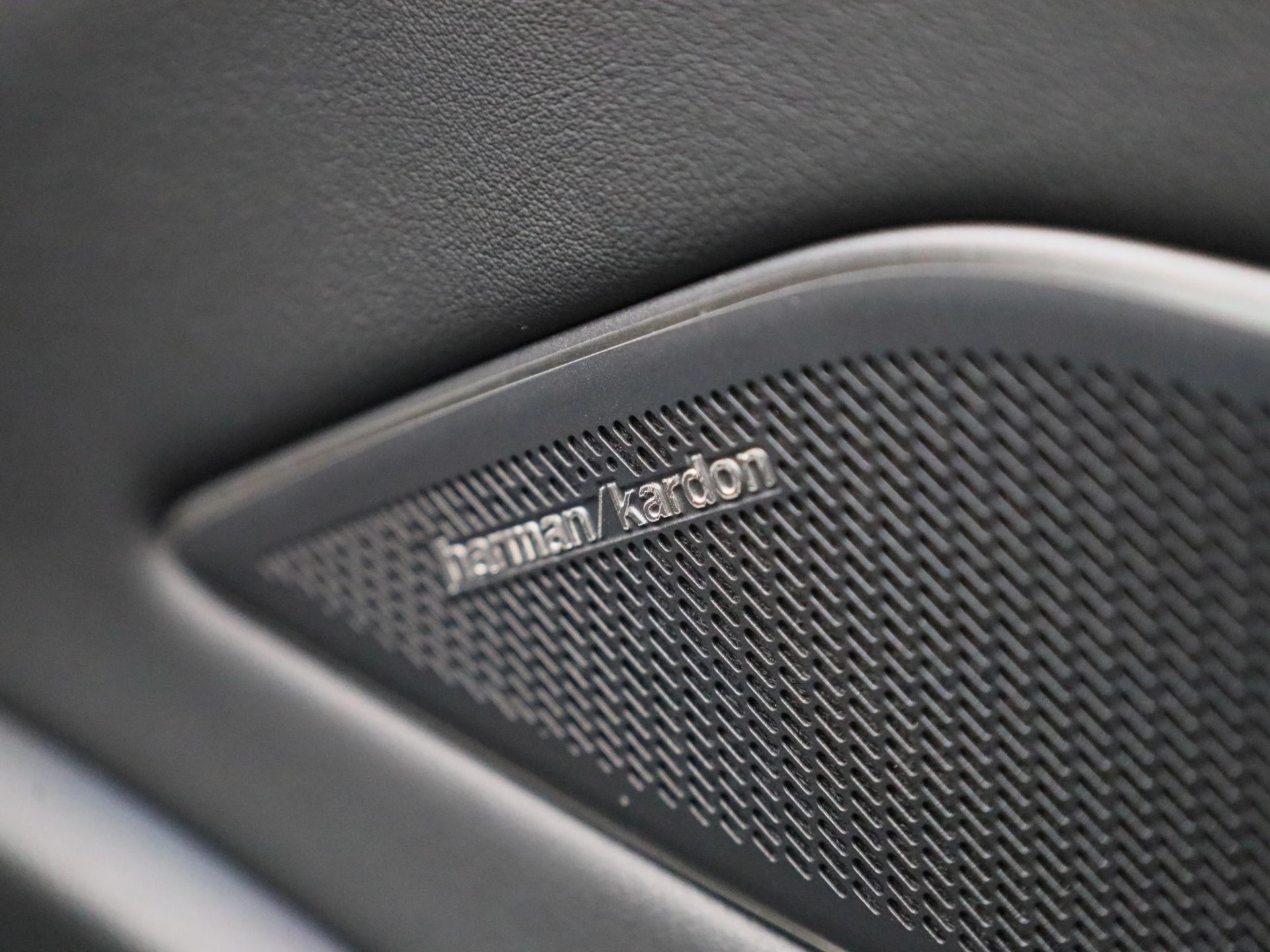 Volkswagen-Tiguan-image-50