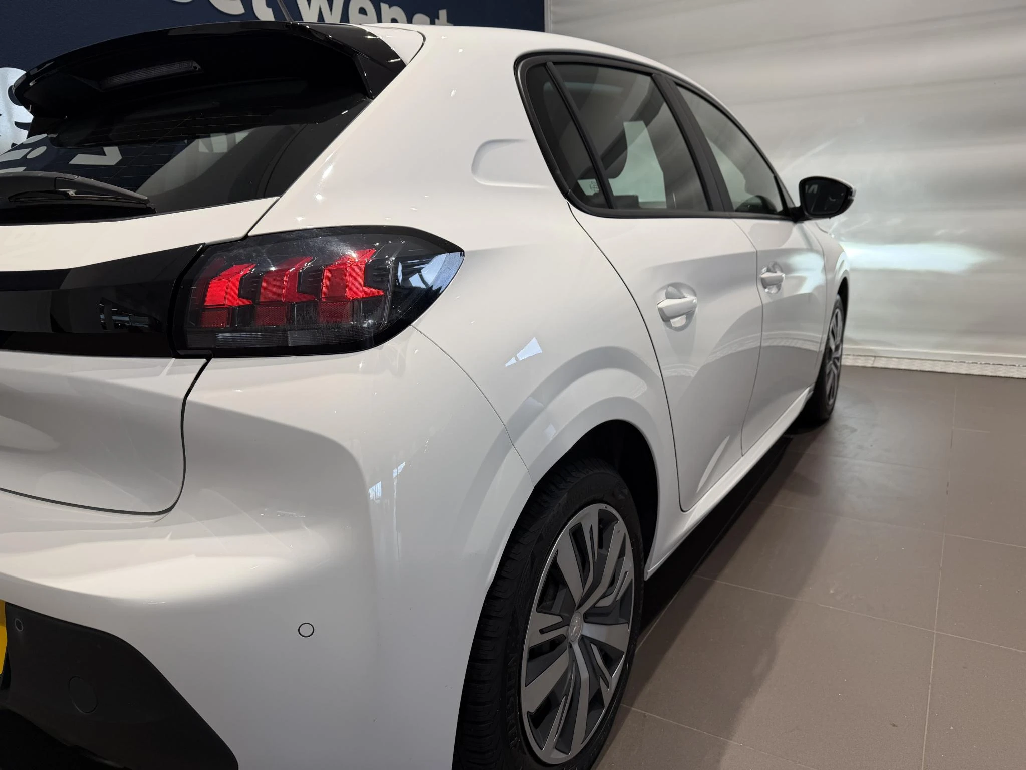 Peugeot-208-image-5