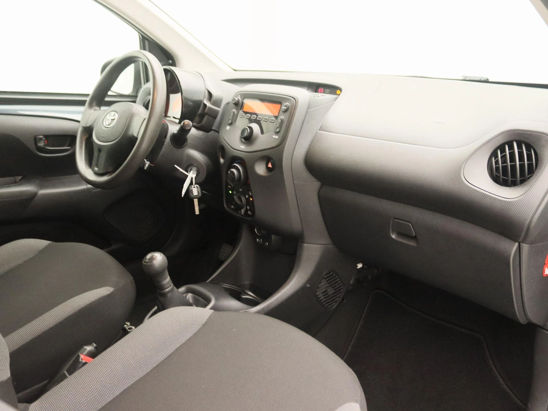 Toyota-Aygo-image-18