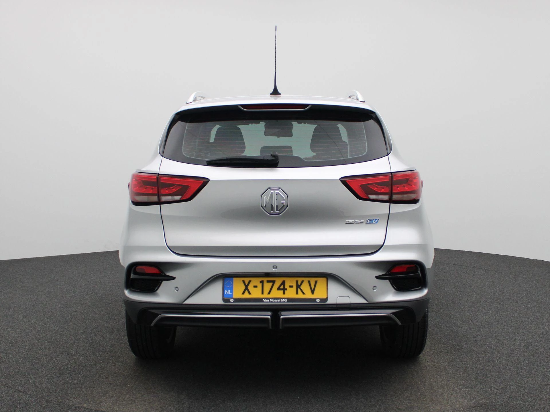 MG-ZS EV-image-4
