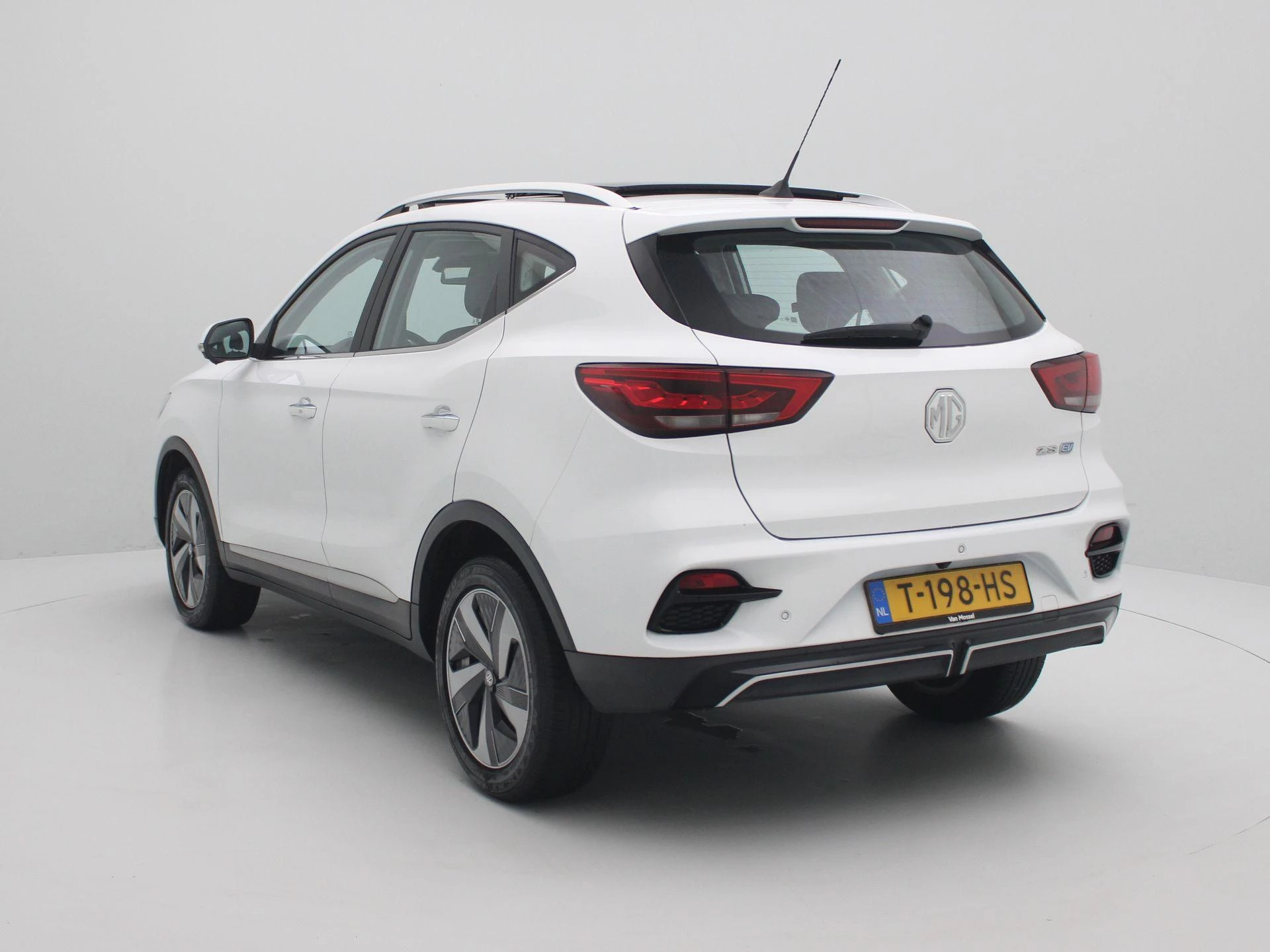 MG ZS EV Long Range Luxury 70 kWh