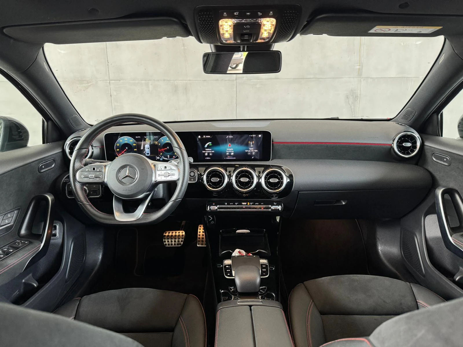 Mercedes-Benz-A-Klasse-image-9