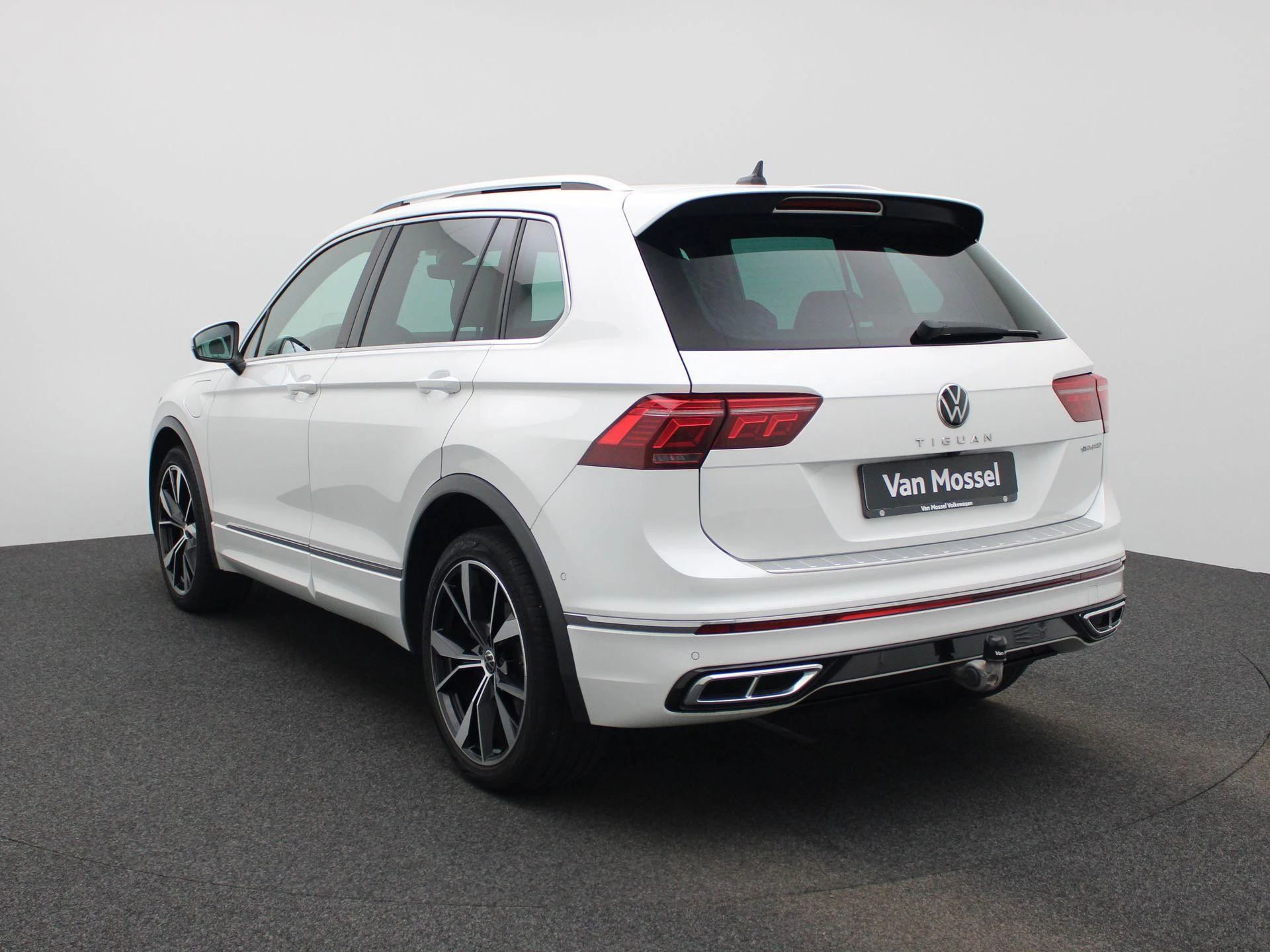 Volkswagen Tiguan 1.4 TSI eHybrid R-Line Business+ 245 PK|