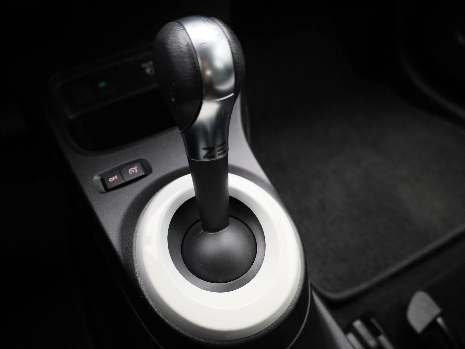 Renault-Twingo-image-21