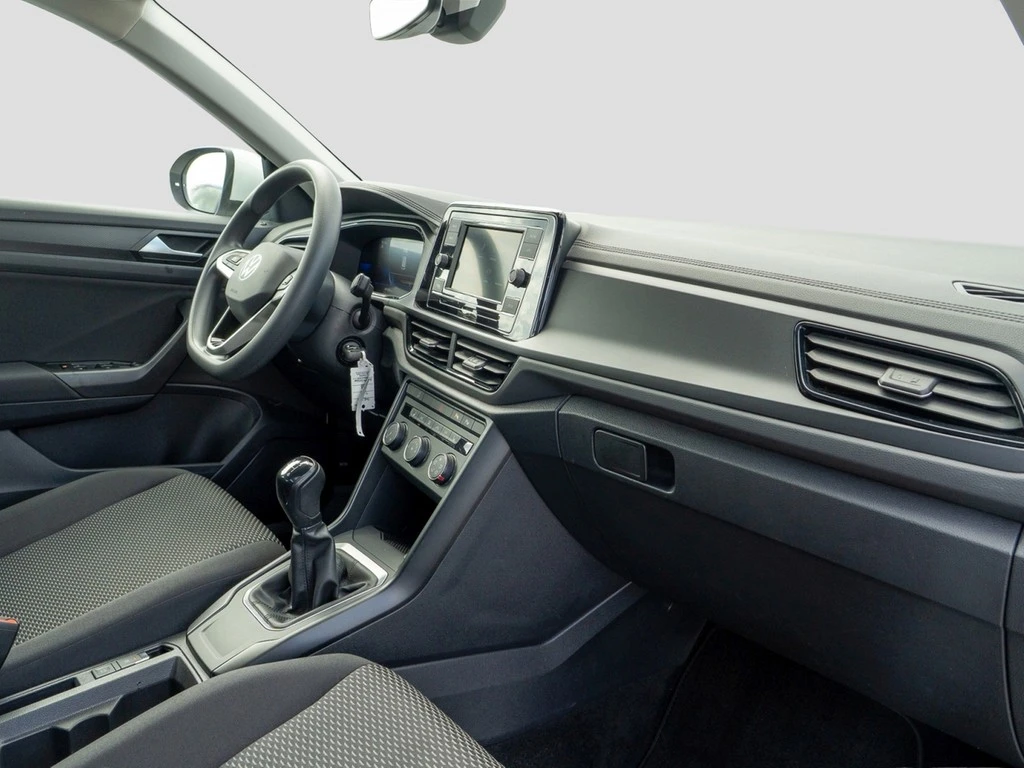 Volkswagen-T-Roc-image-7