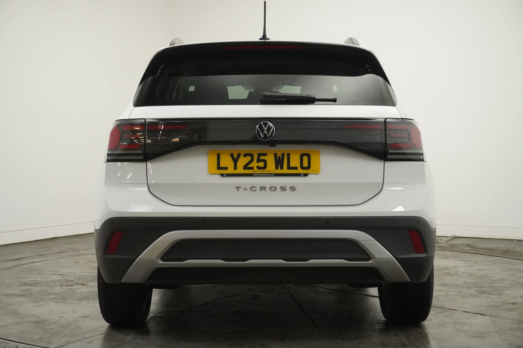 Volkswagen-T-Cross-image-14
