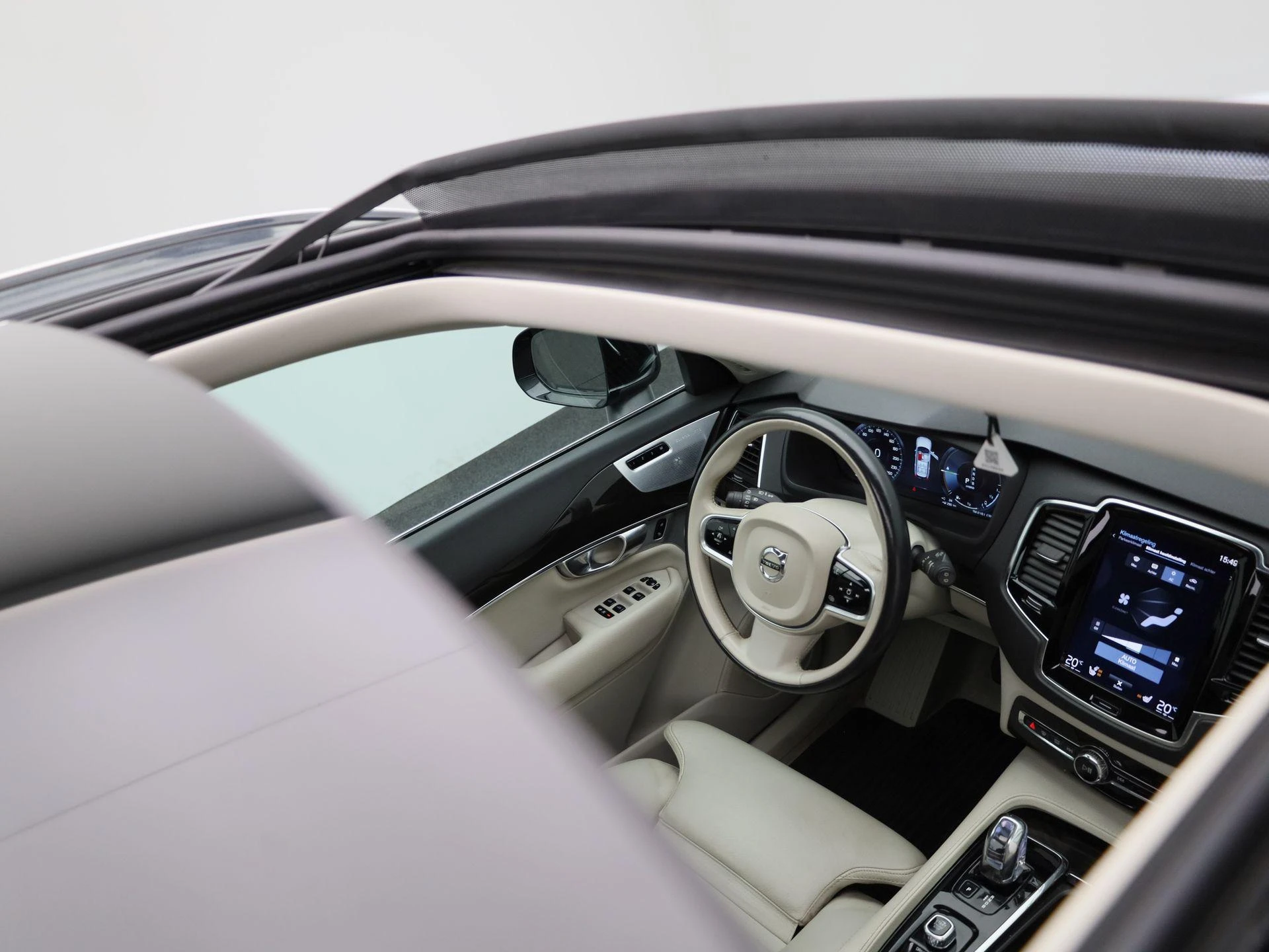 Volvo-XC90-image-43